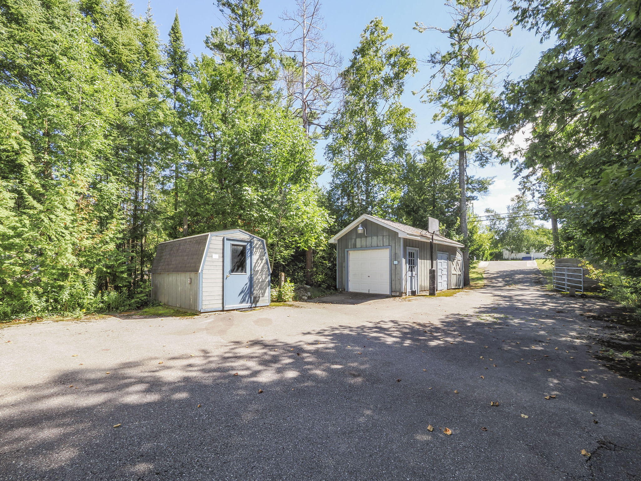 812 Lakeside Drive, & 811 Lakeside Drive