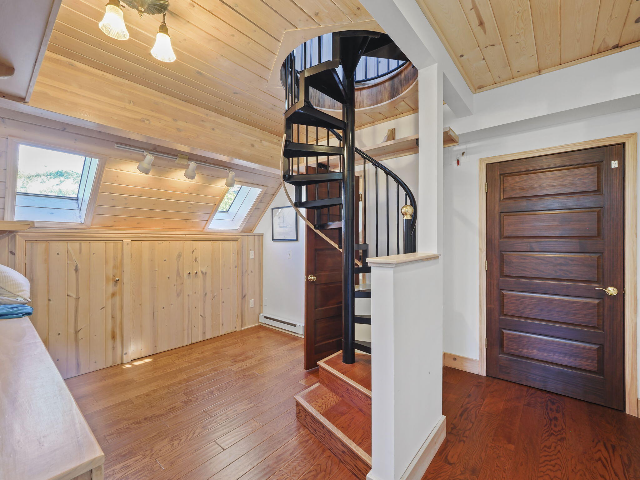 812 Lakeside Drive, & 811 Lakeside Drive