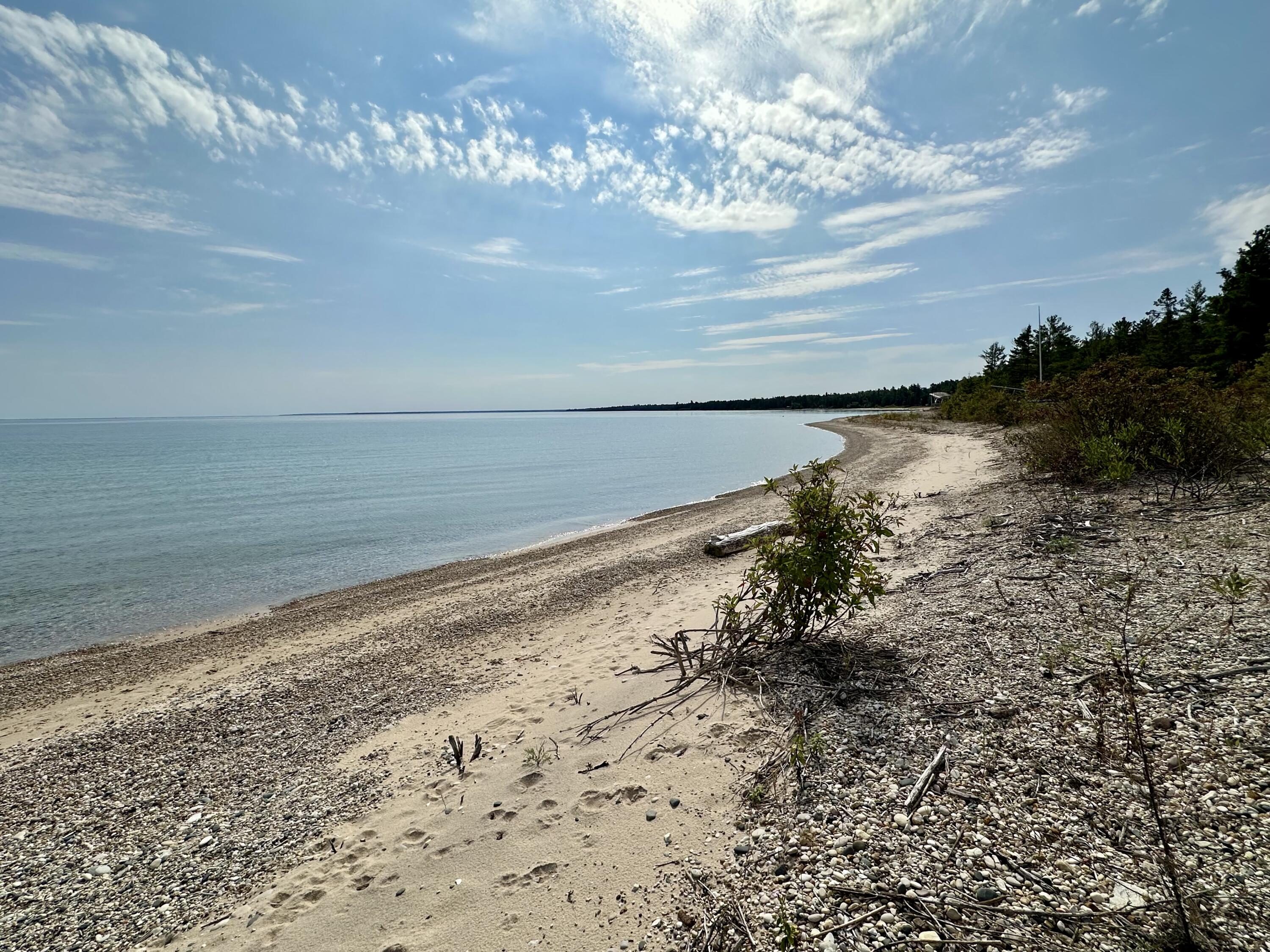 3286 Edgewater Drive