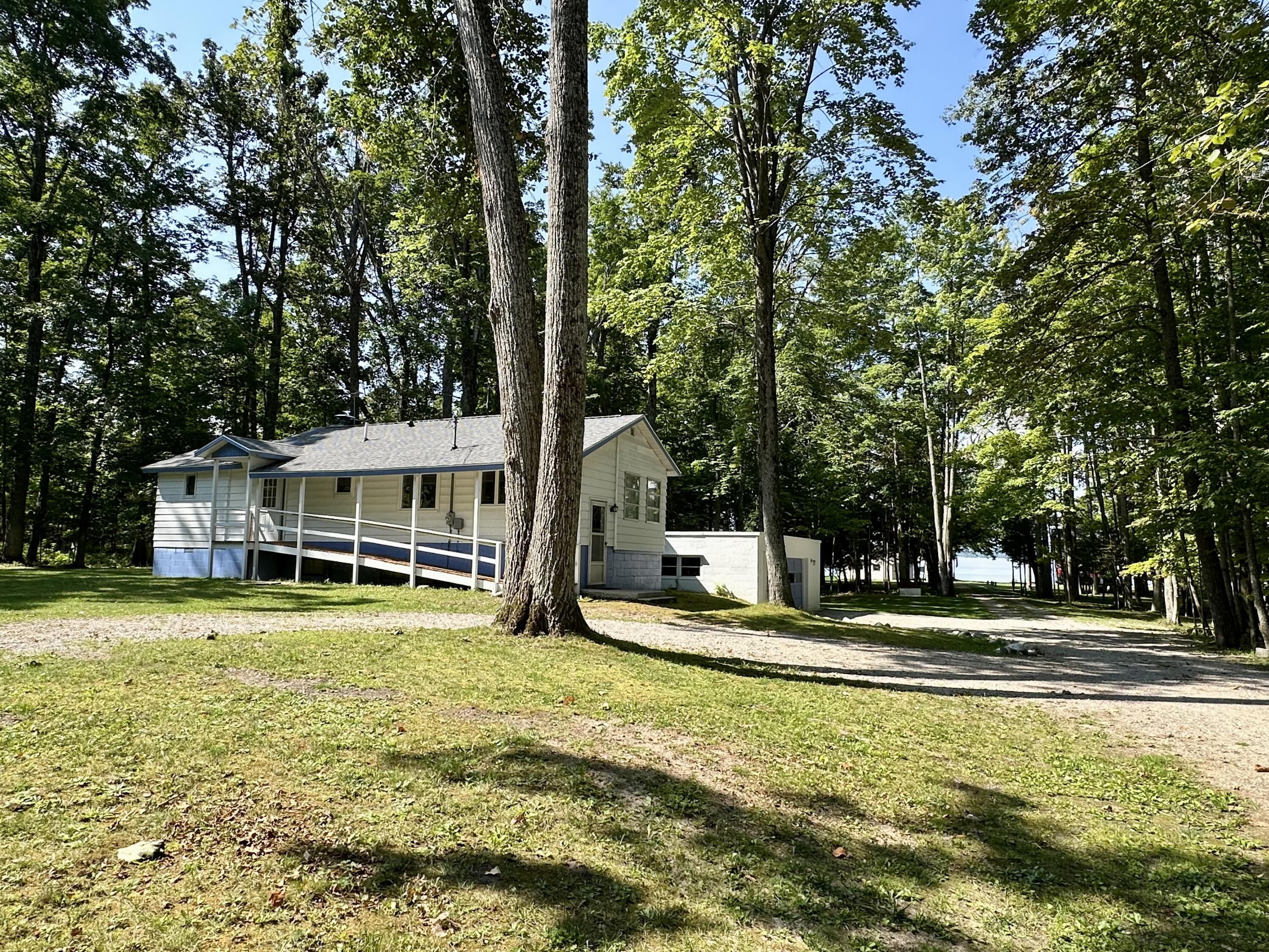 1205 Abela Road