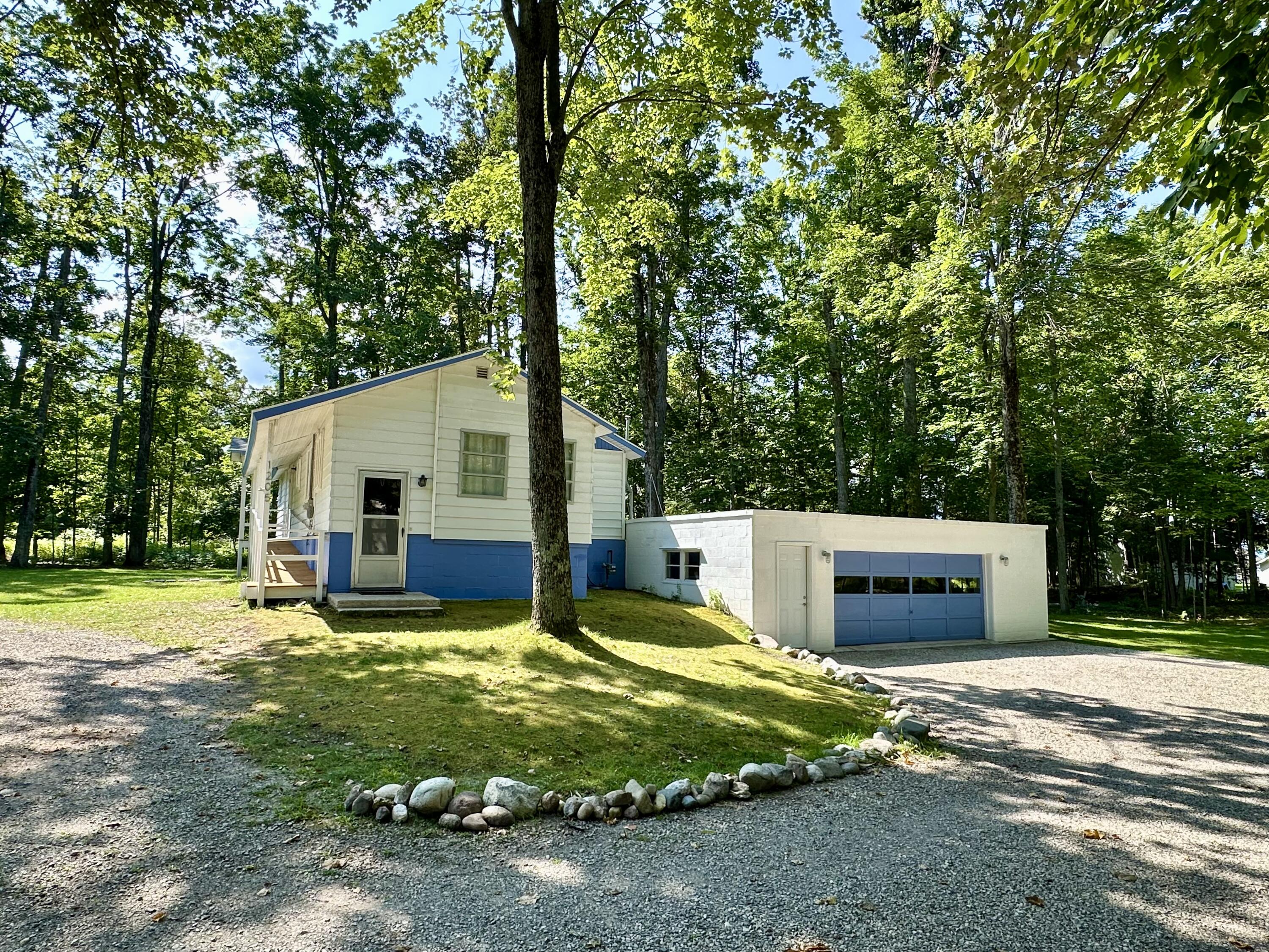 1205 Abela Road