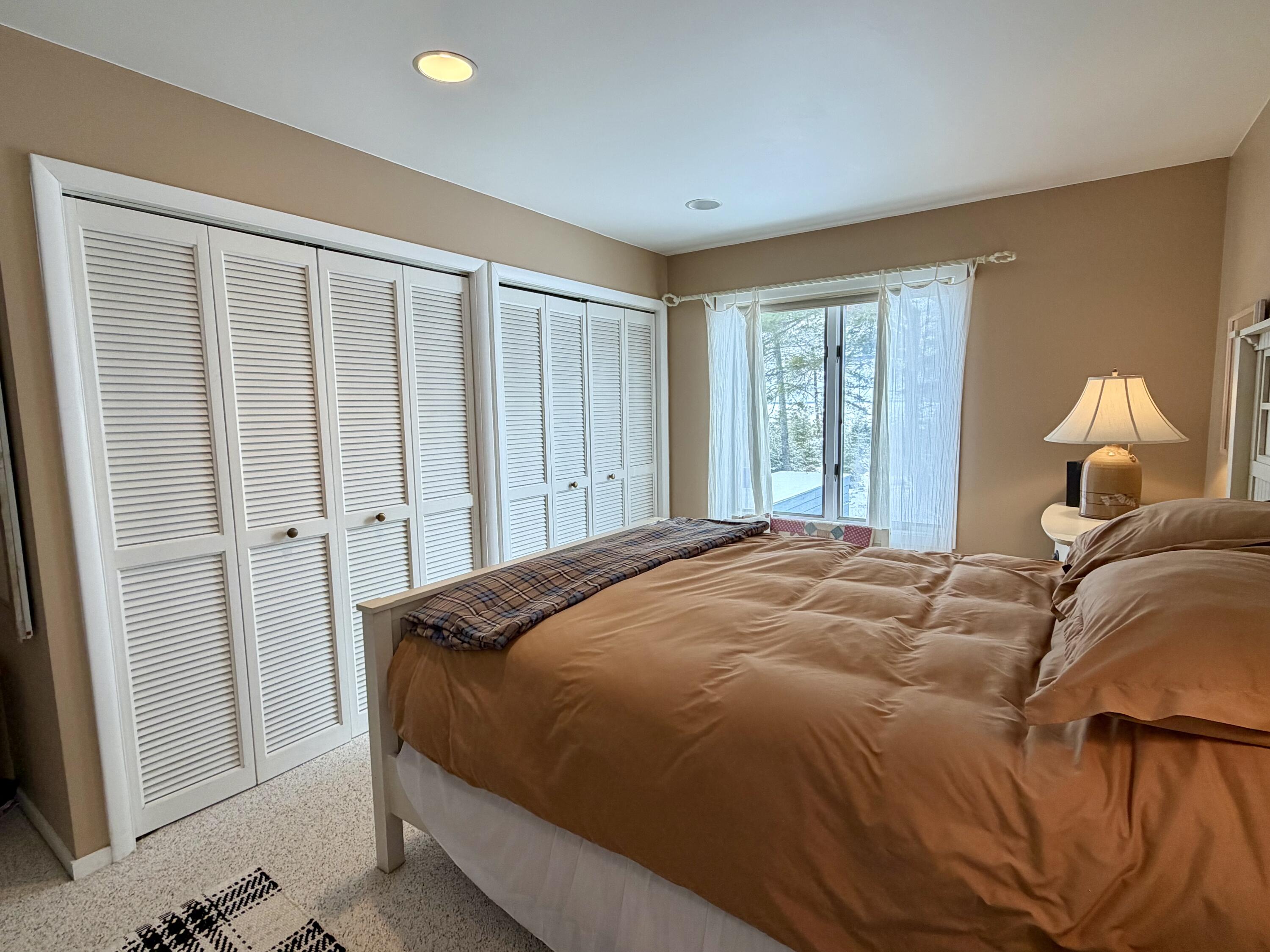 3332 Edgewater Drive