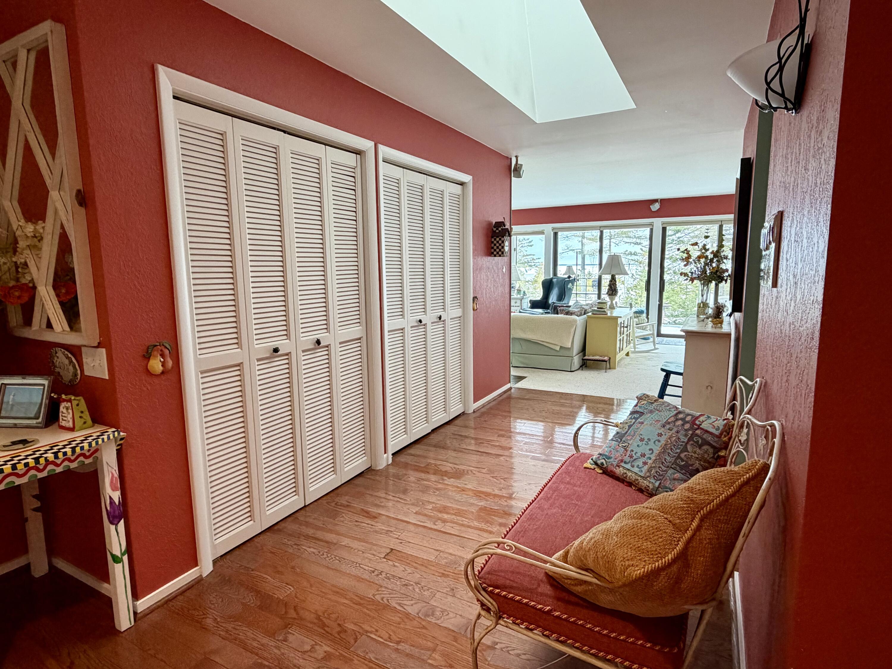 3332 Edgewater Drive