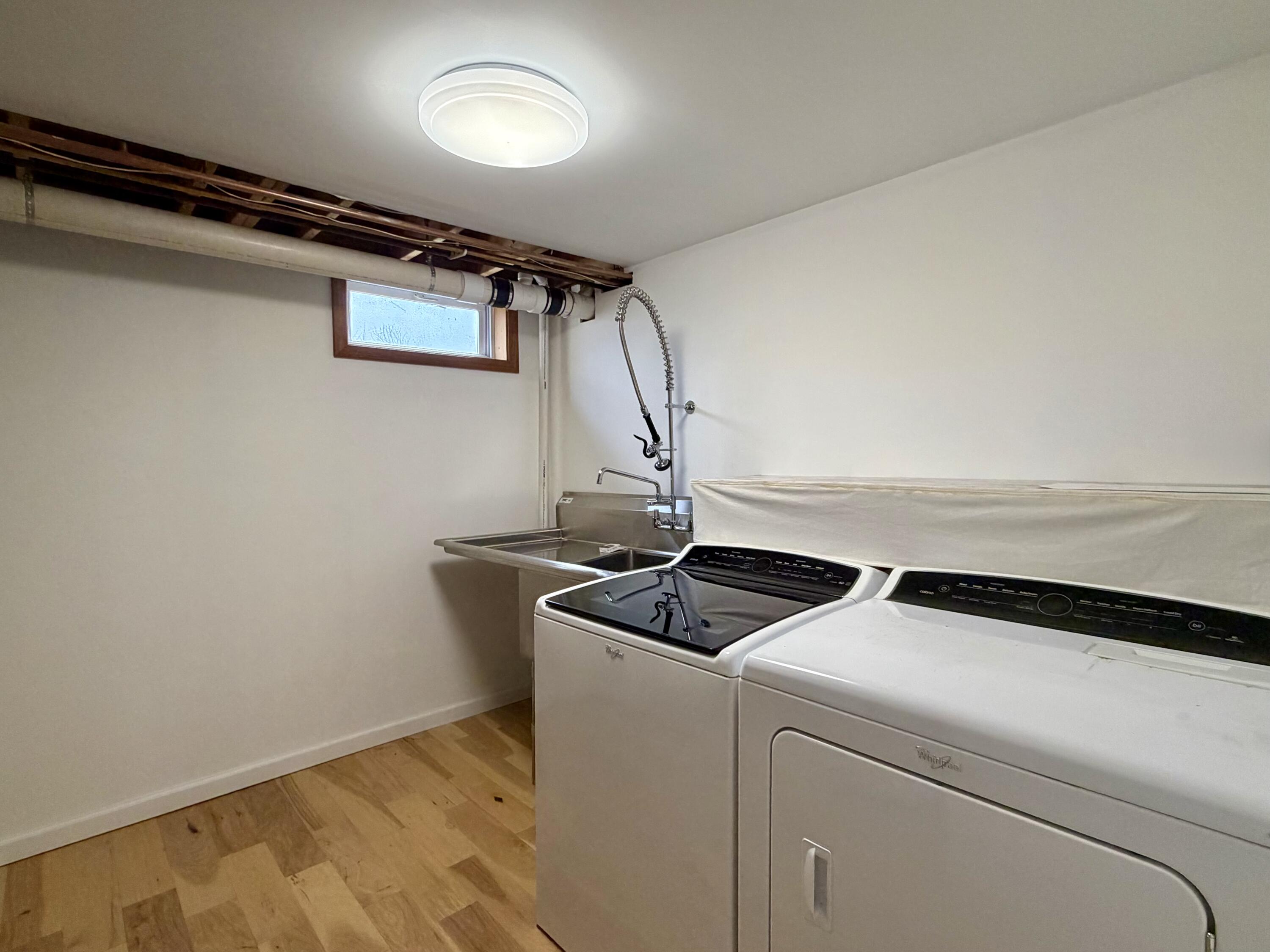 415 W Etherington Street