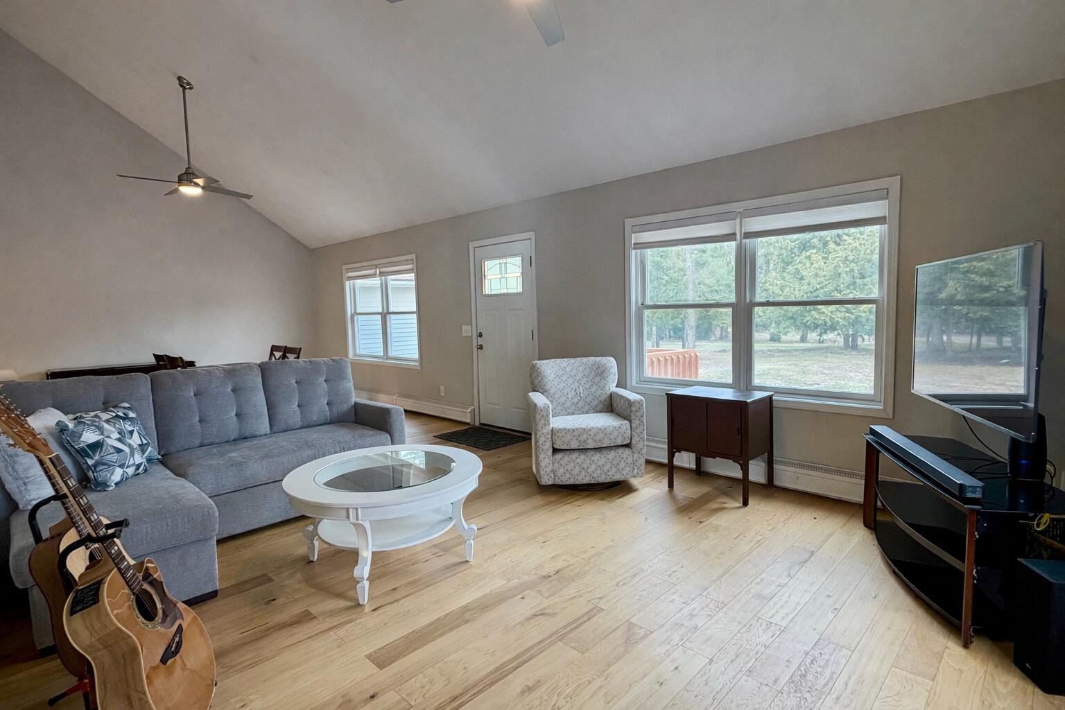 415 W Etherington Street