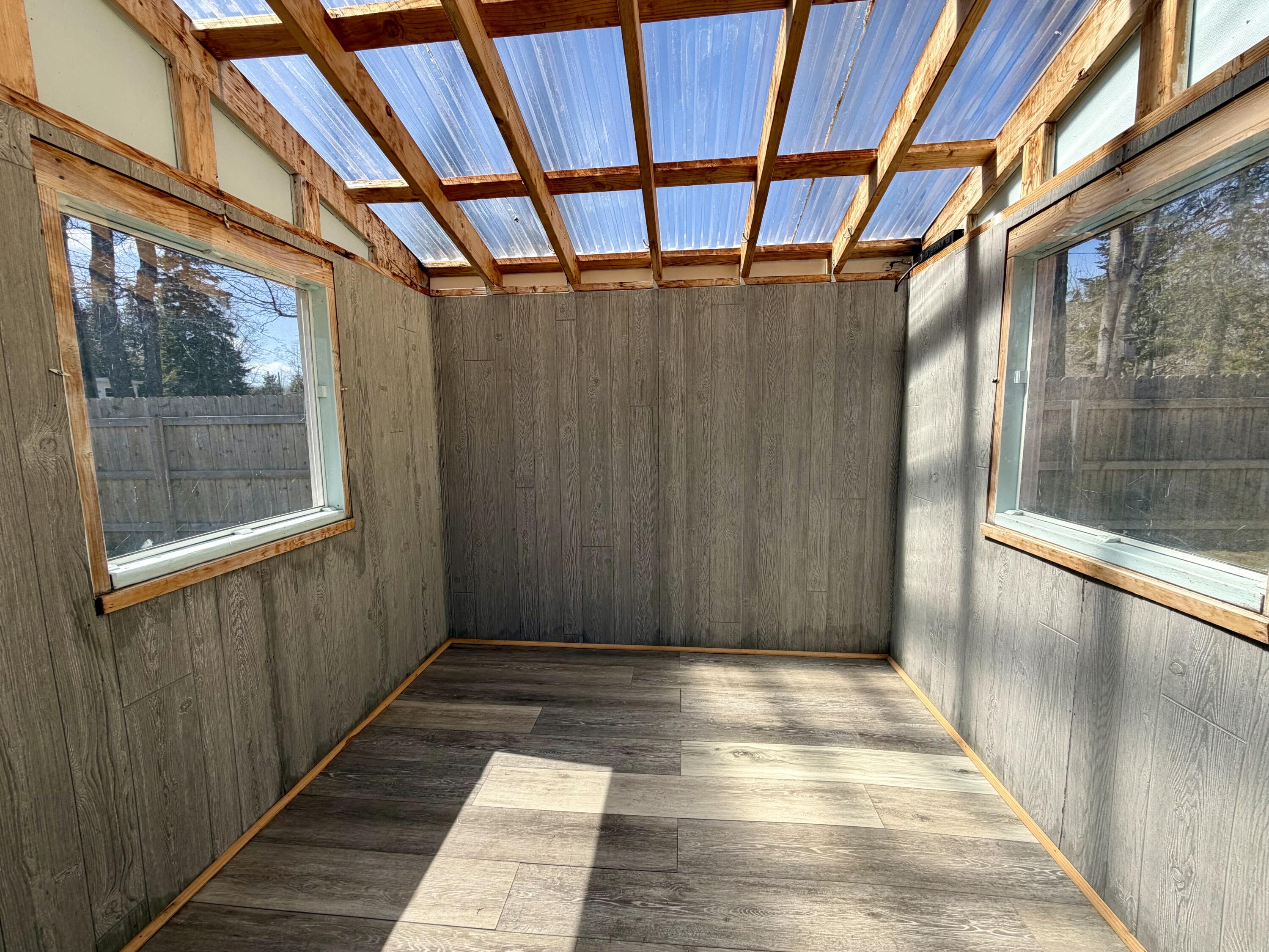 415 W Etherington Street