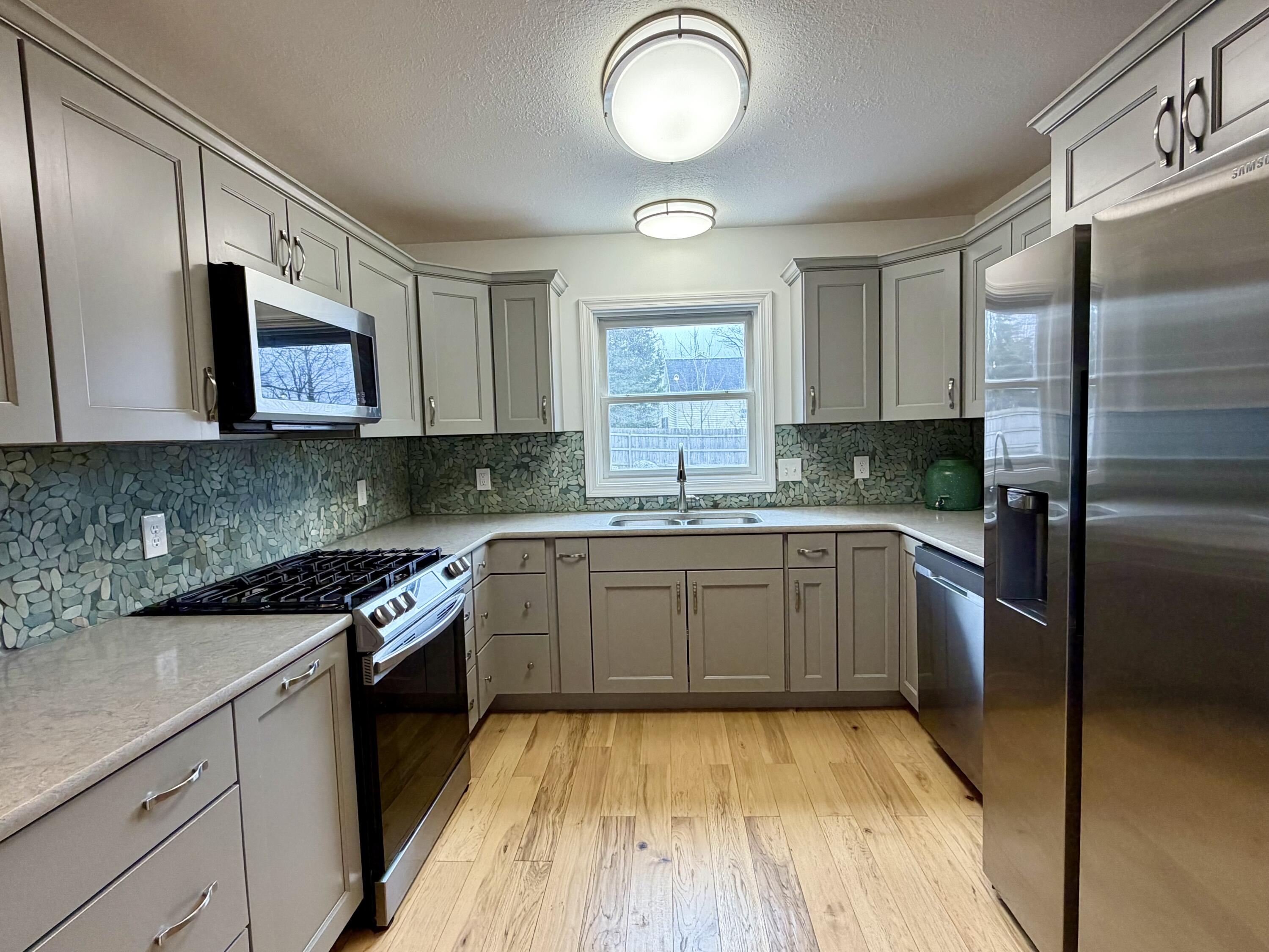 415 W Etherington Street