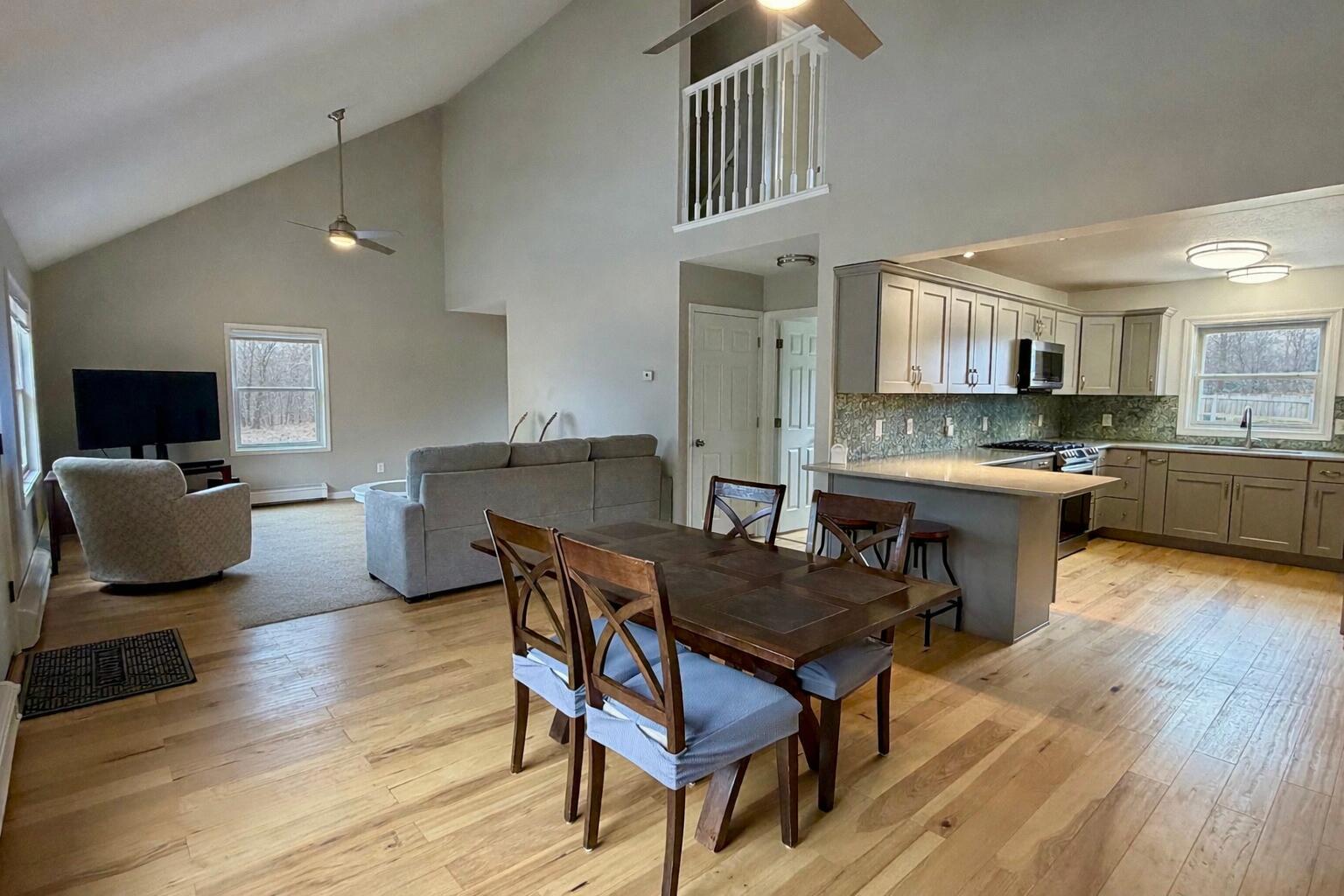 415 W Etherington Street