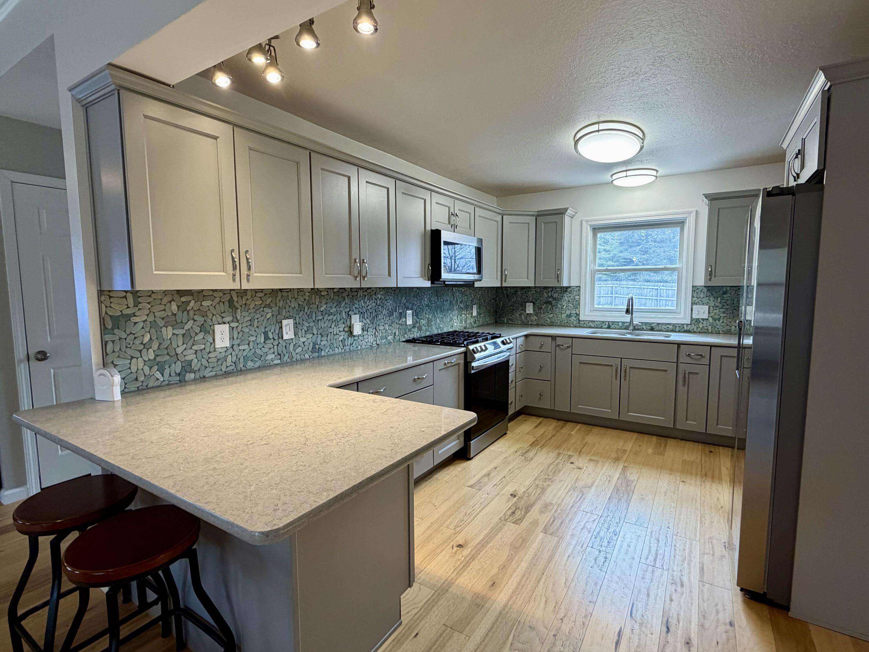 415 W Etherington Street