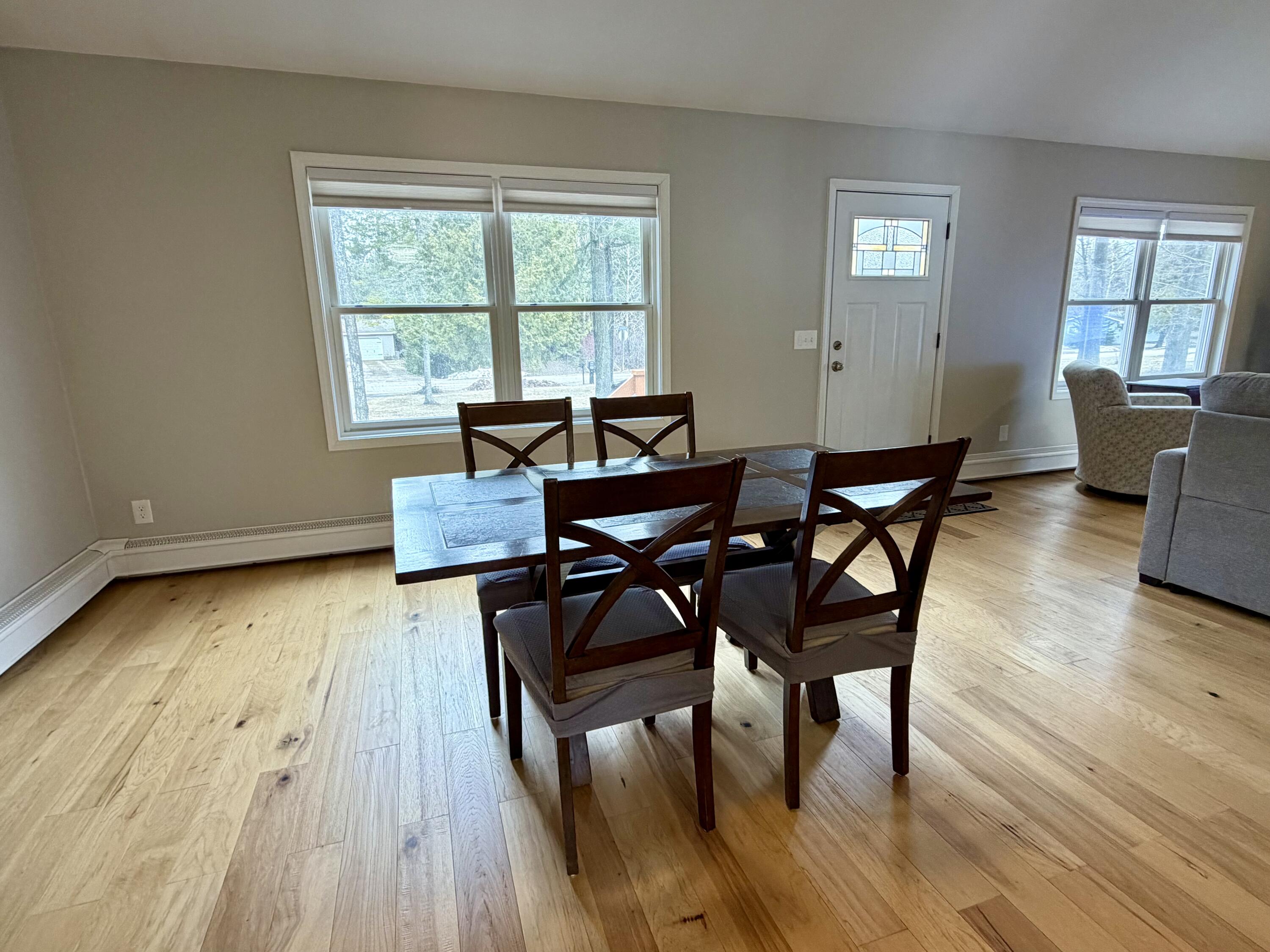 415 W Etherington Street