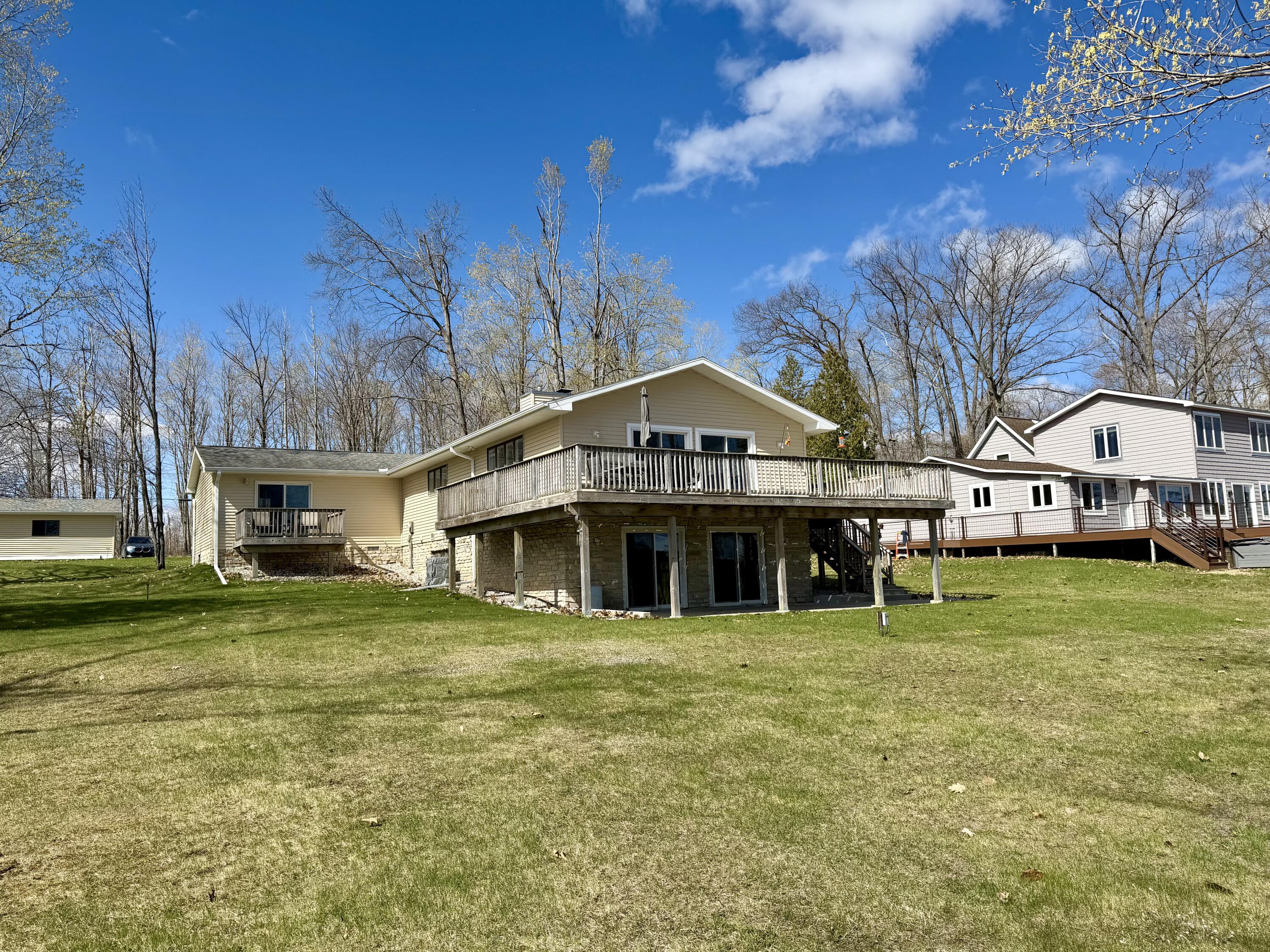 4616 Hiawatha Drive