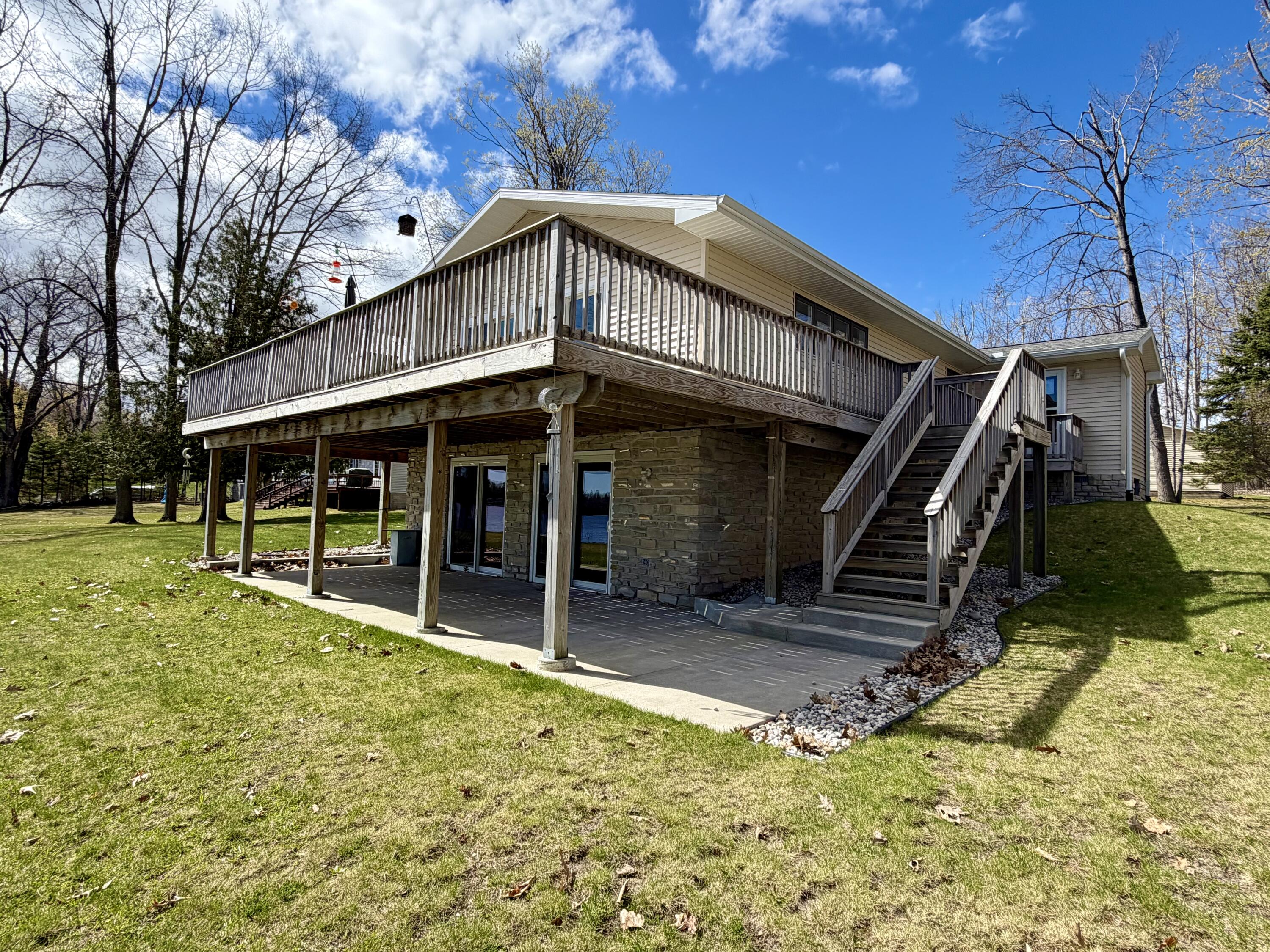 4616 Hiawatha Drive