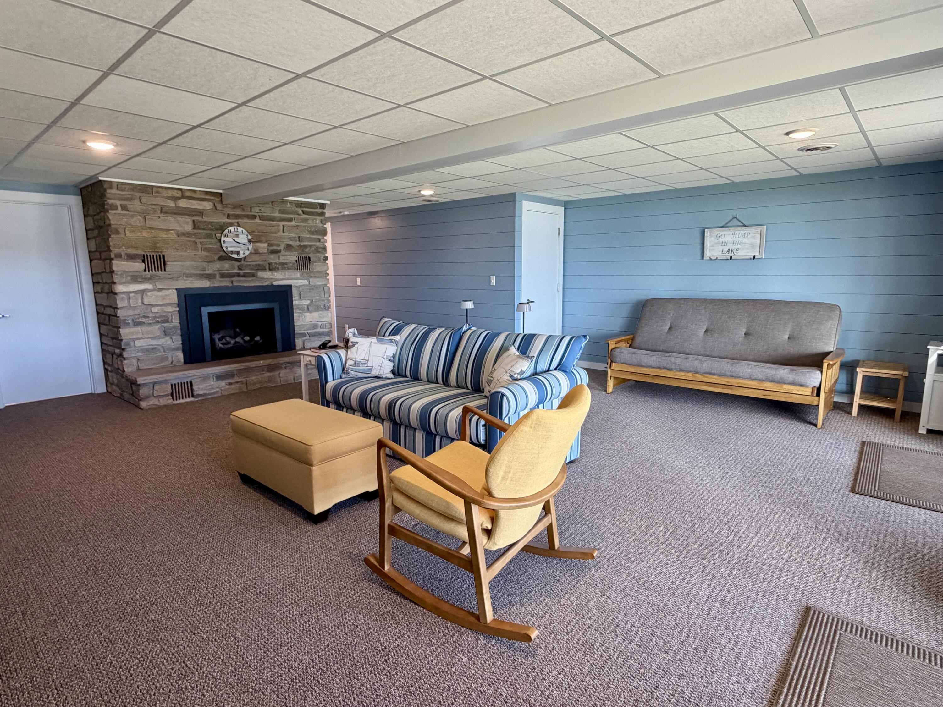 4616 Hiawatha Drive