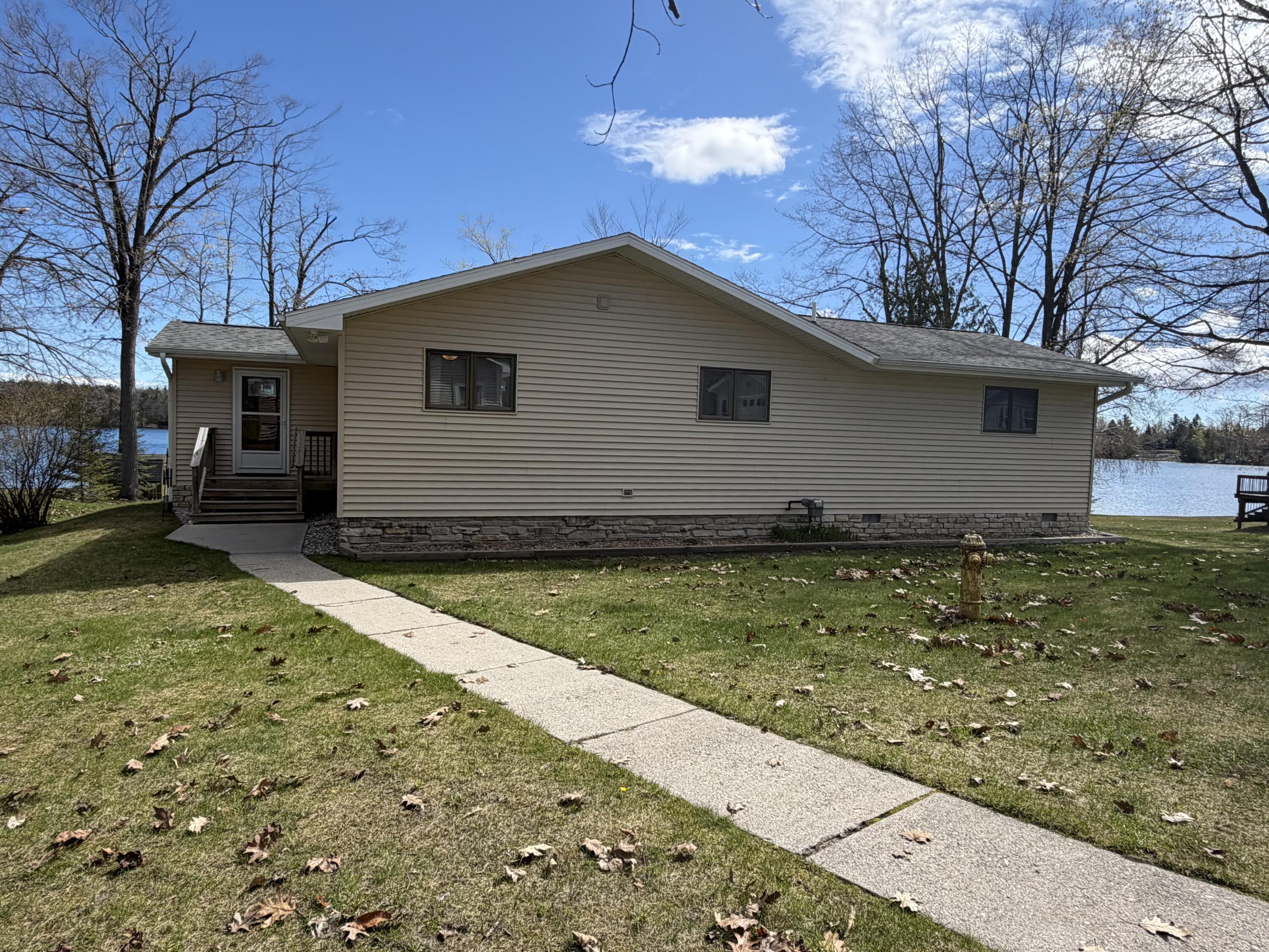 4616 Hiawatha Drive