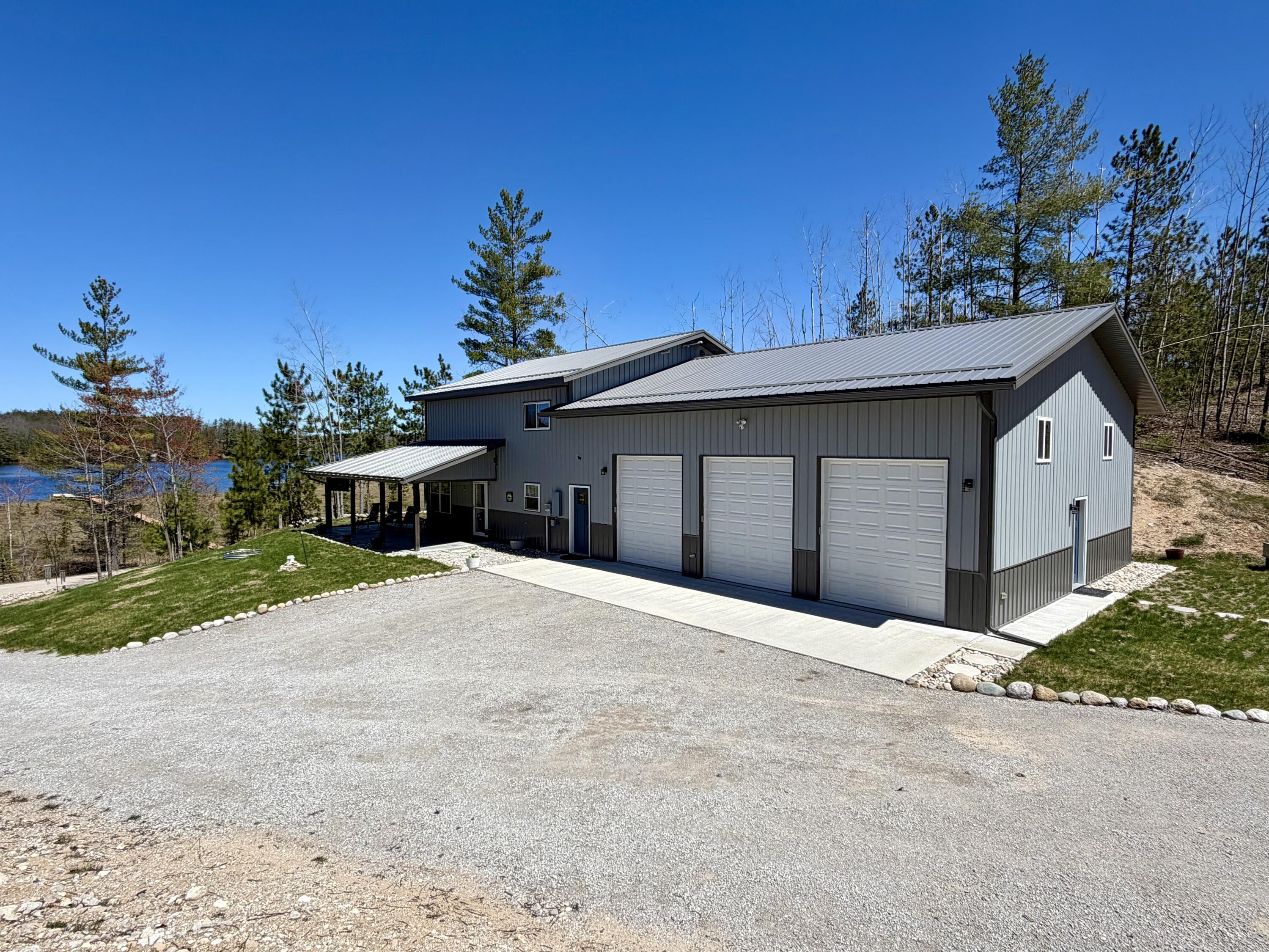 8690 Winding Rdg Drive