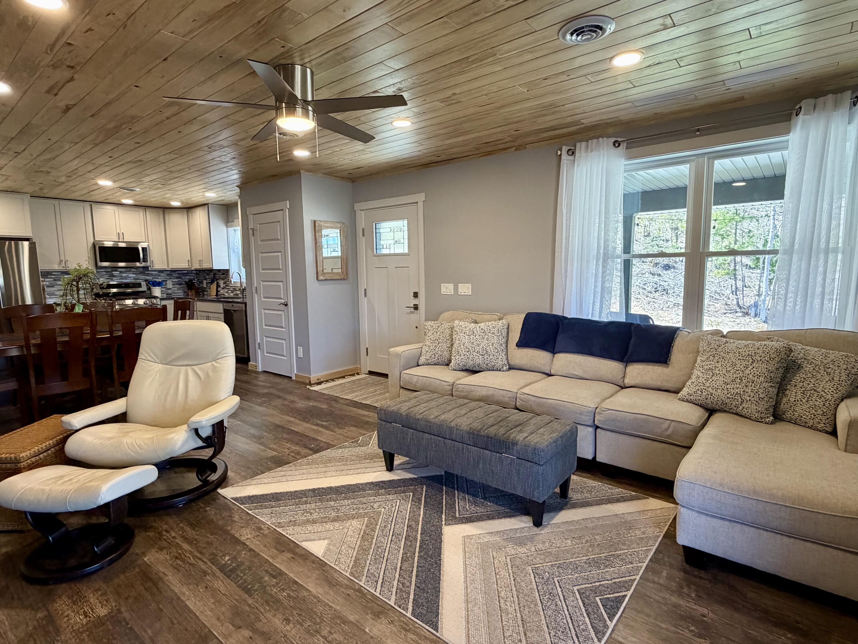 8690 Winding Rdg Drive