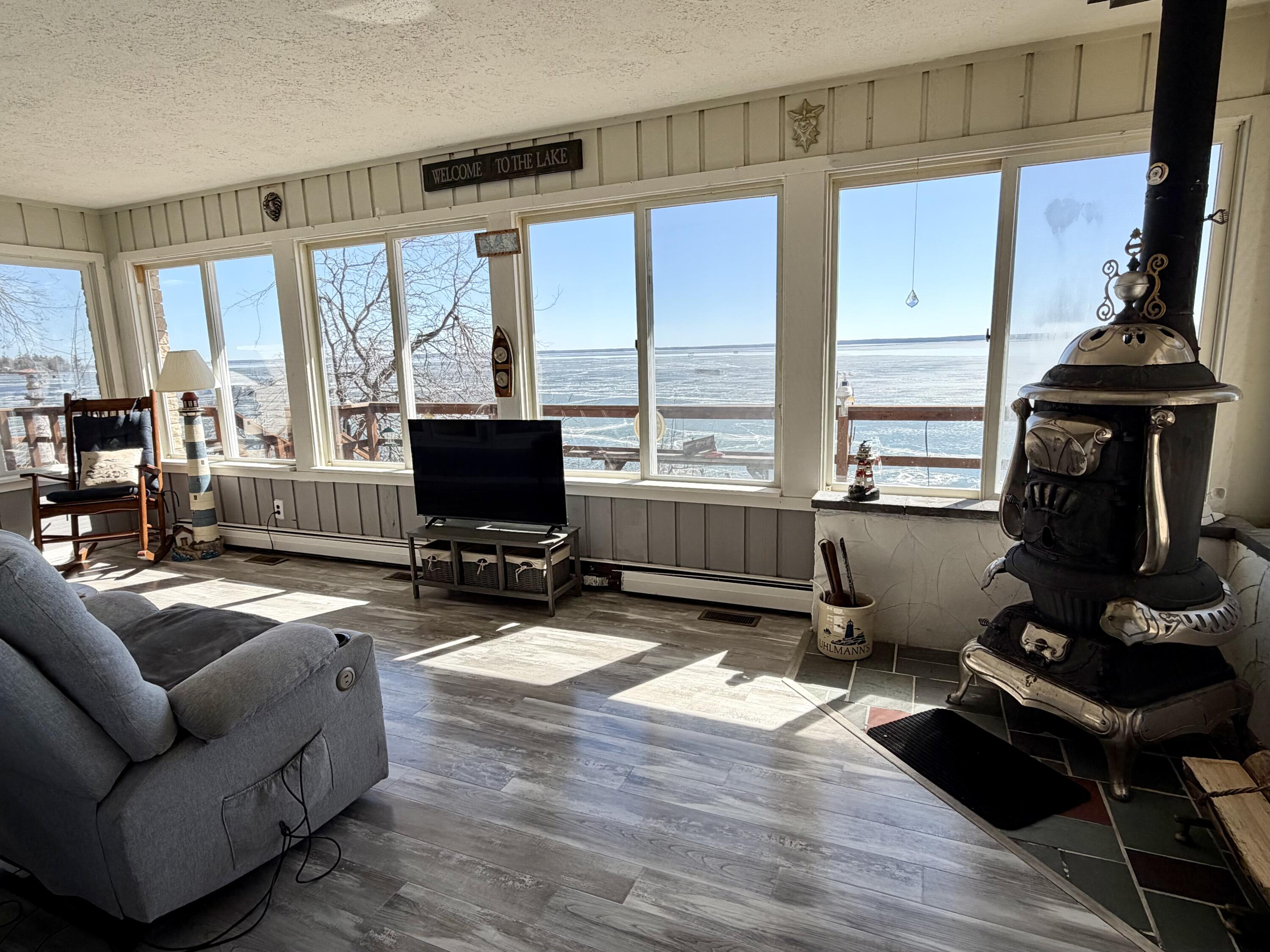 3468 N Straits Highway
