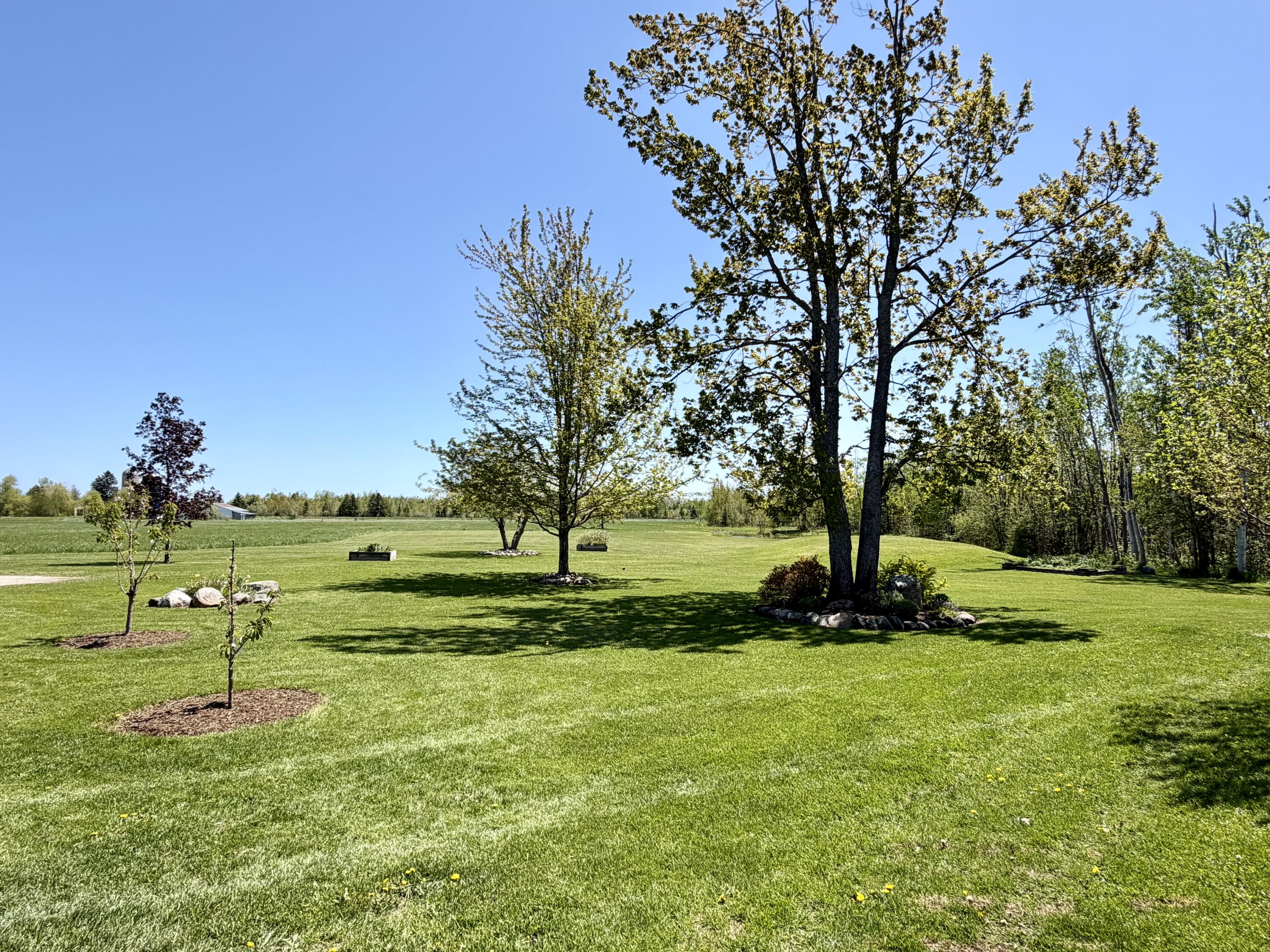 2181 E Levering Road