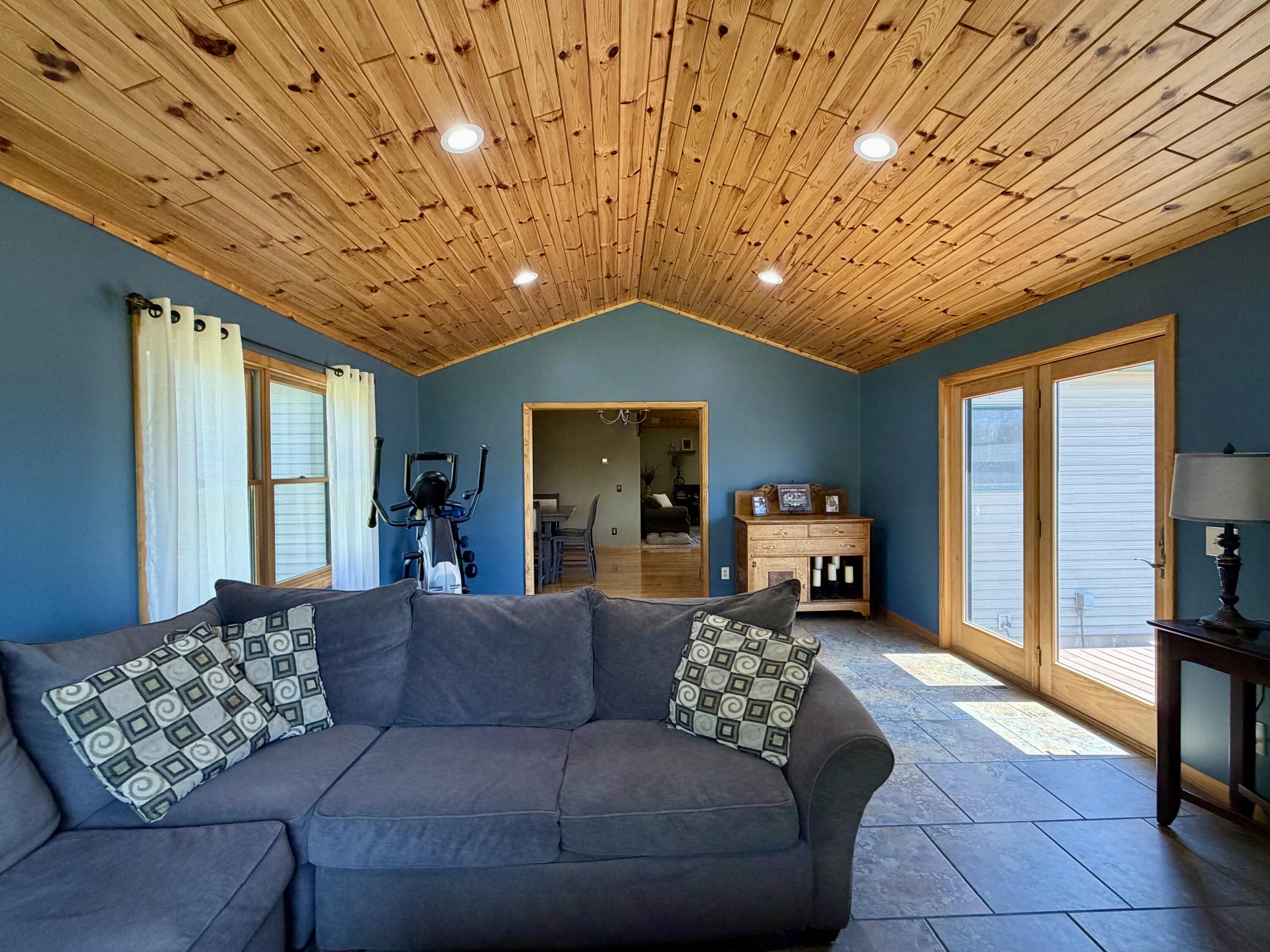 2181 E Levering Road