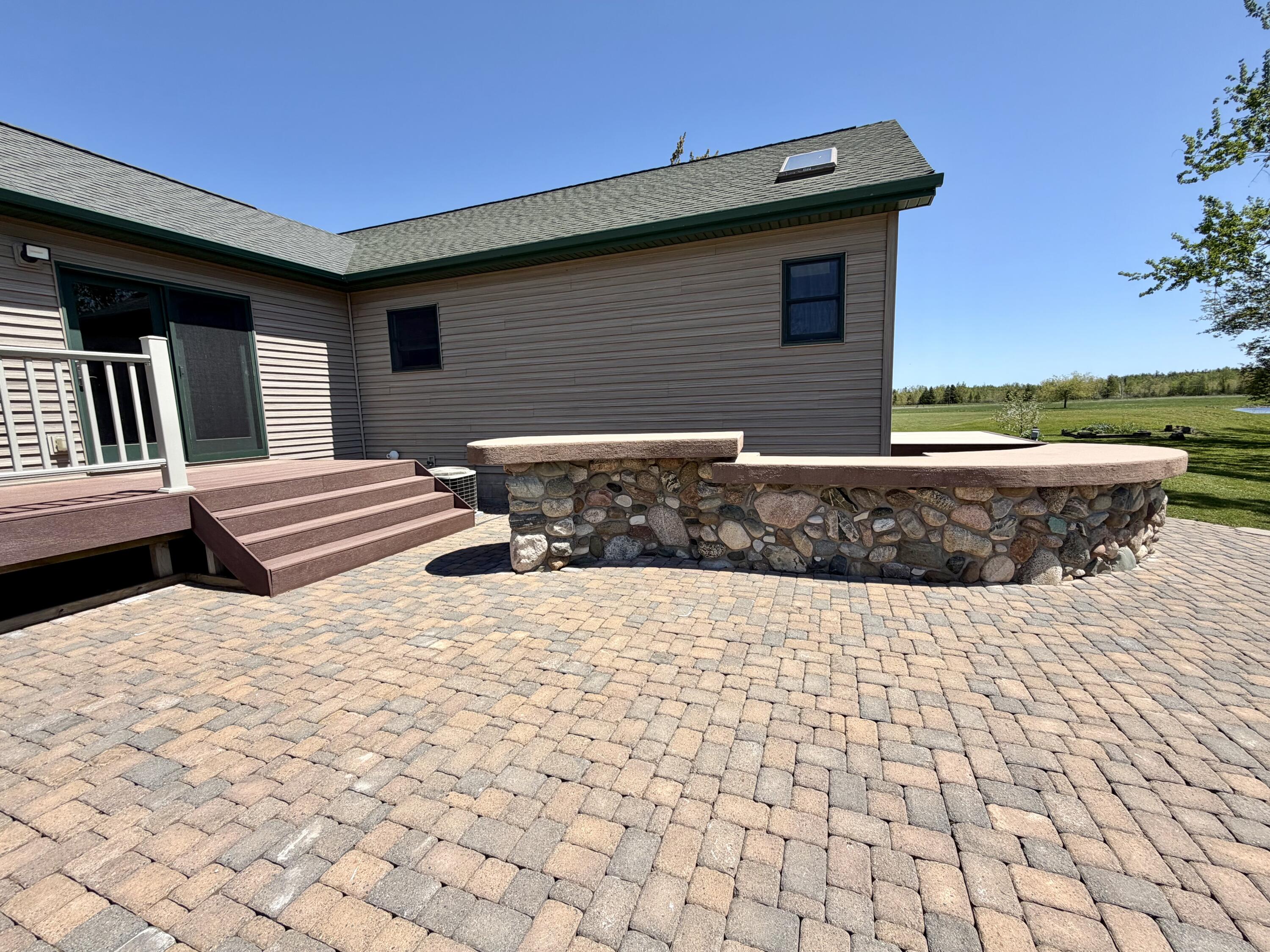 2181 E Levering Road
