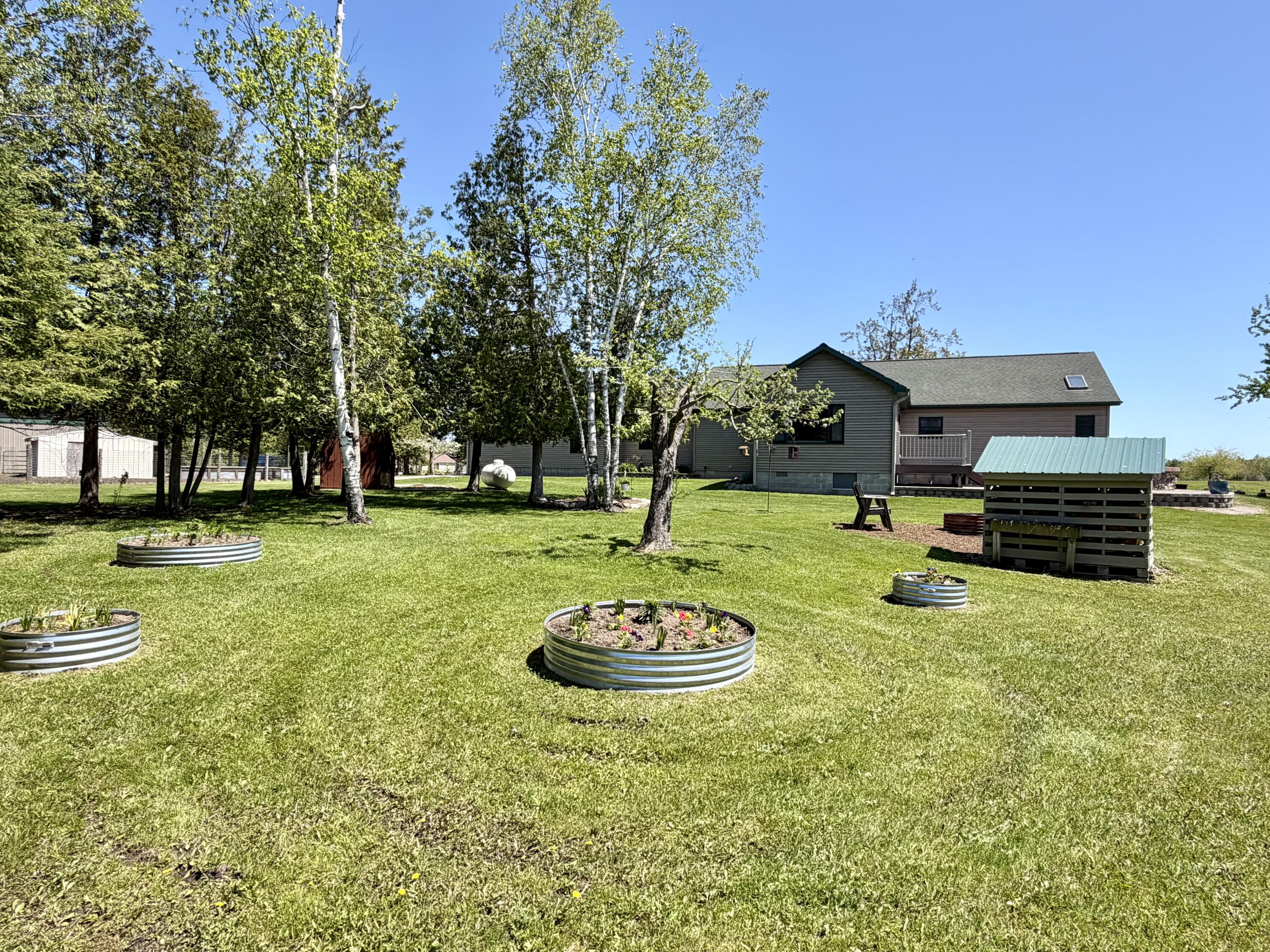2181 E Levering Road