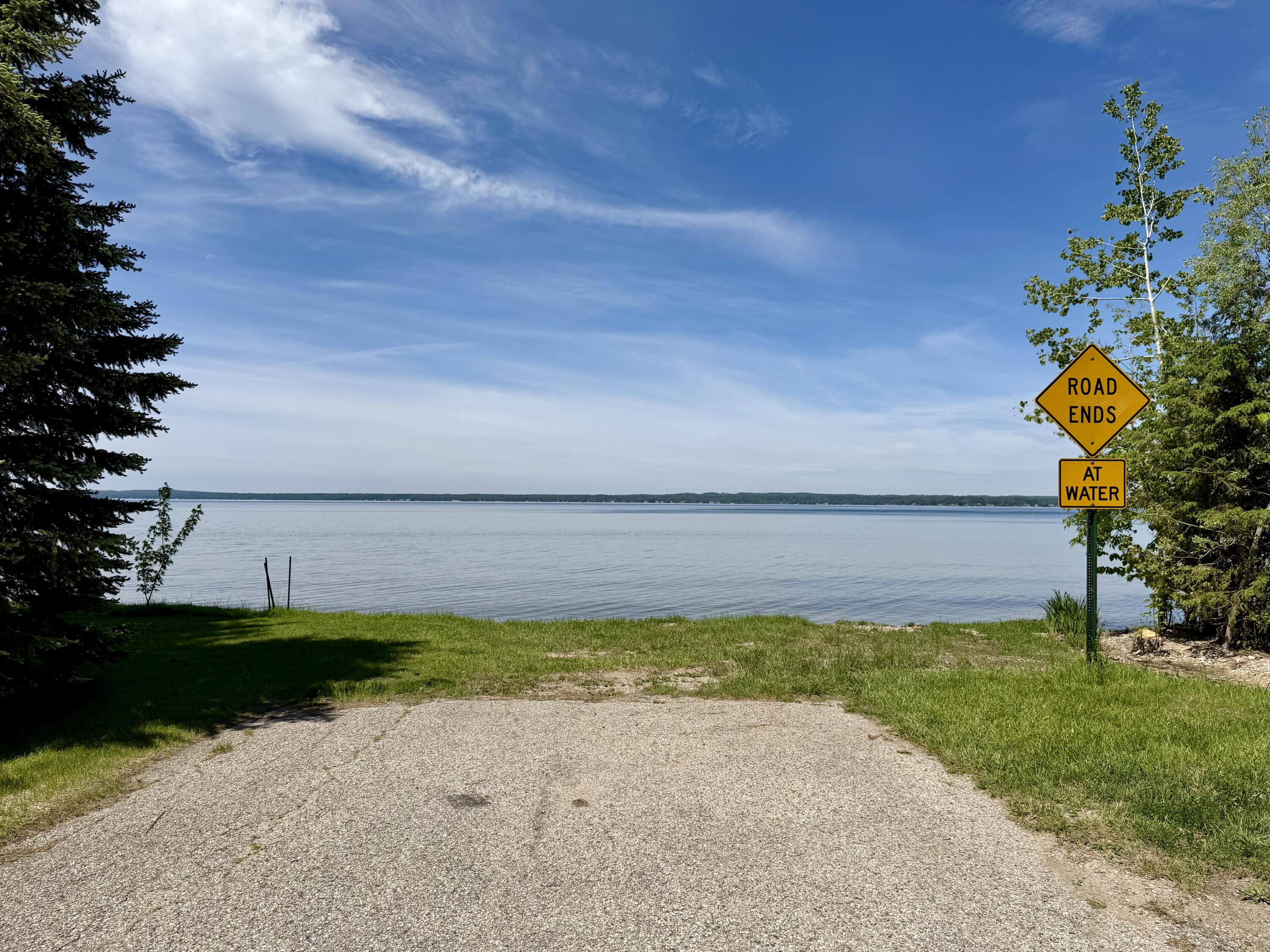 1539 Mullett Lake Woods Road