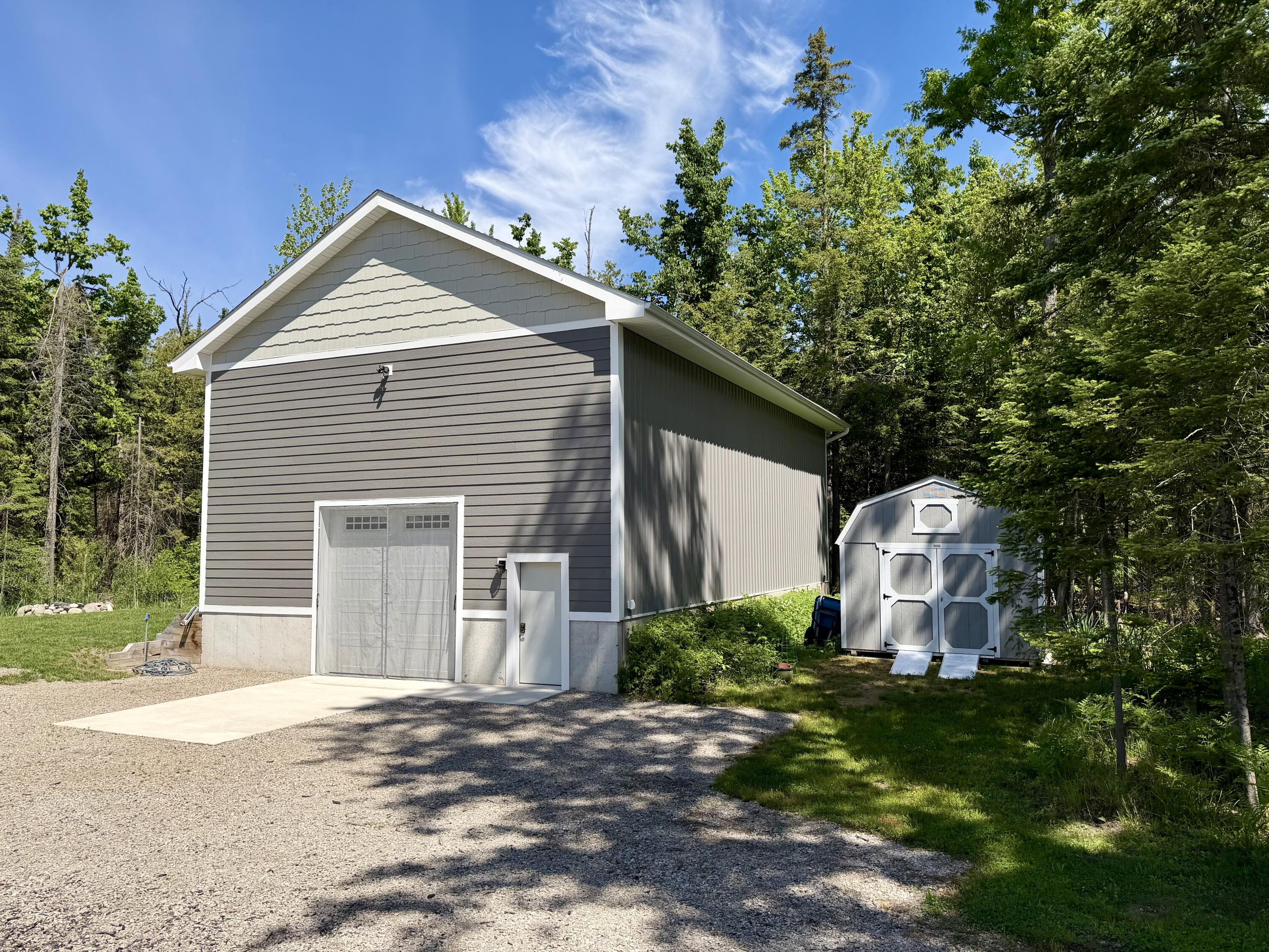 1539 Mullett Lake Woods Road