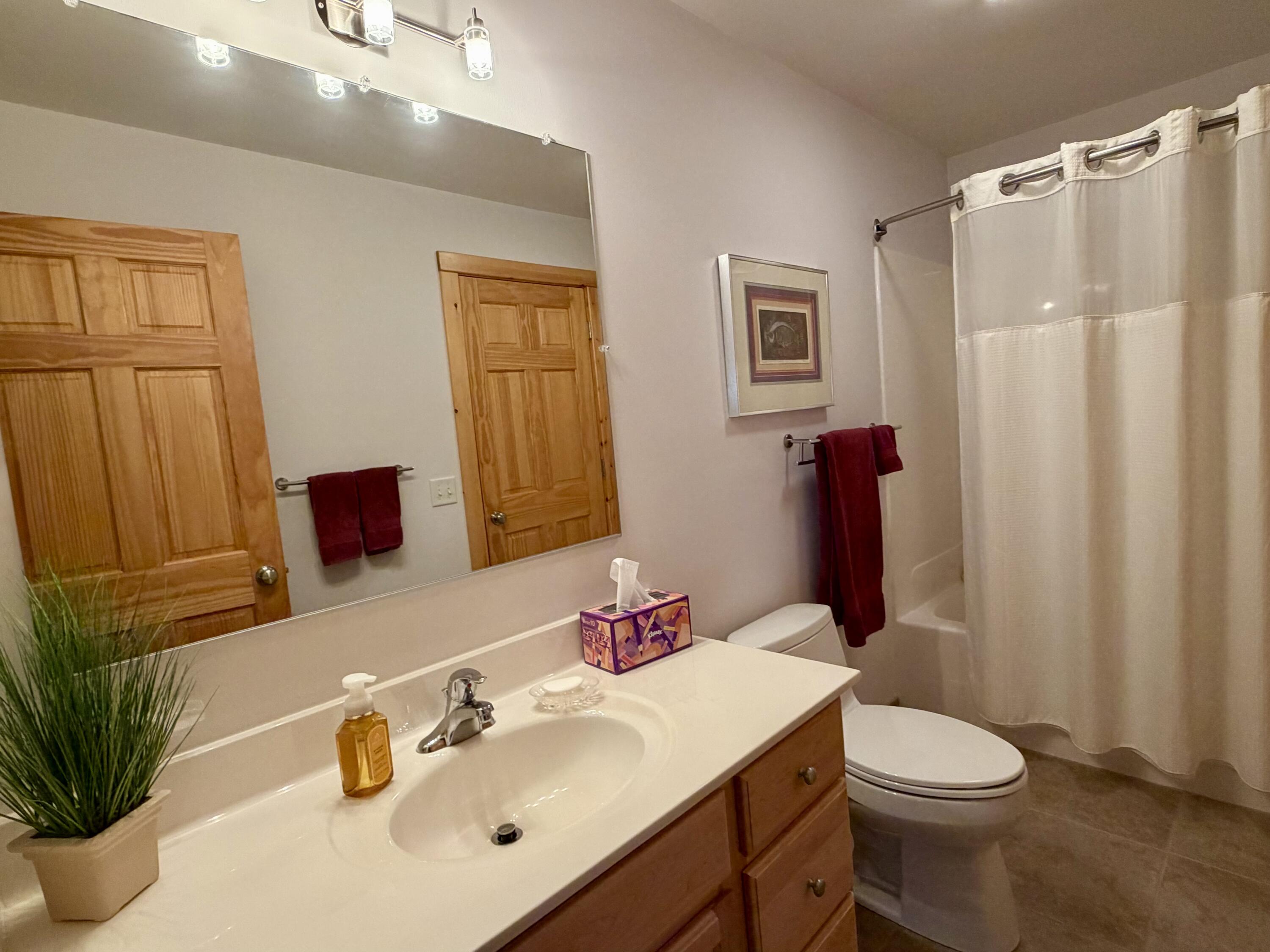 4482 Norway Trail