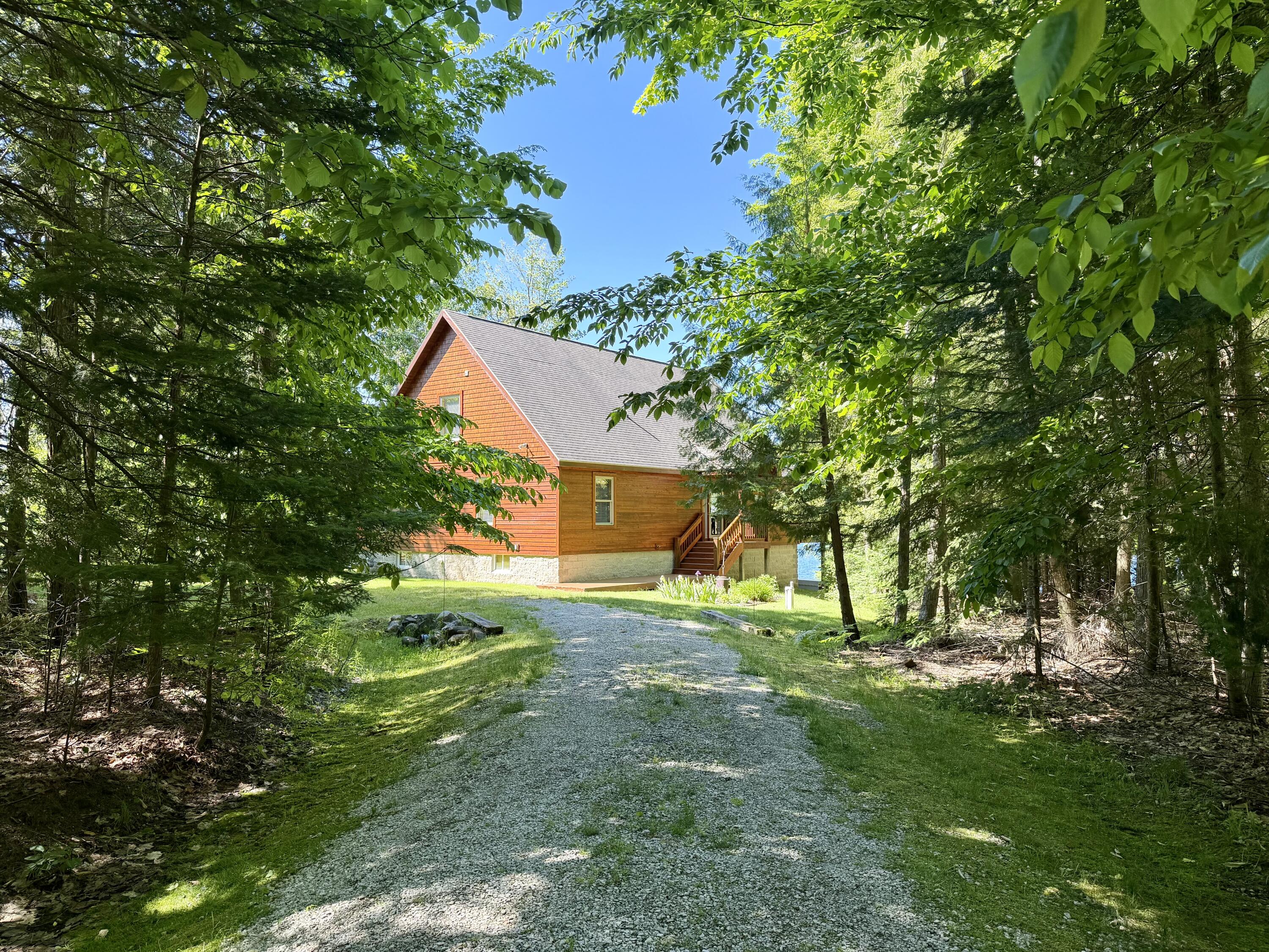 4482 Norway Trail