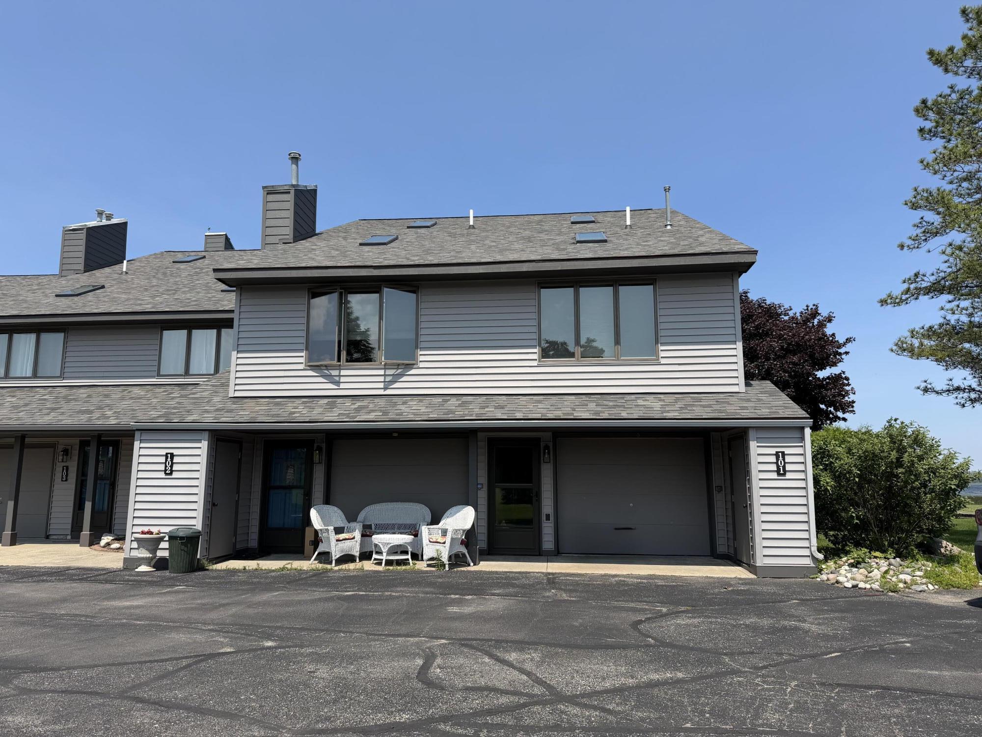2515 Harrison Avenue, Unit 101