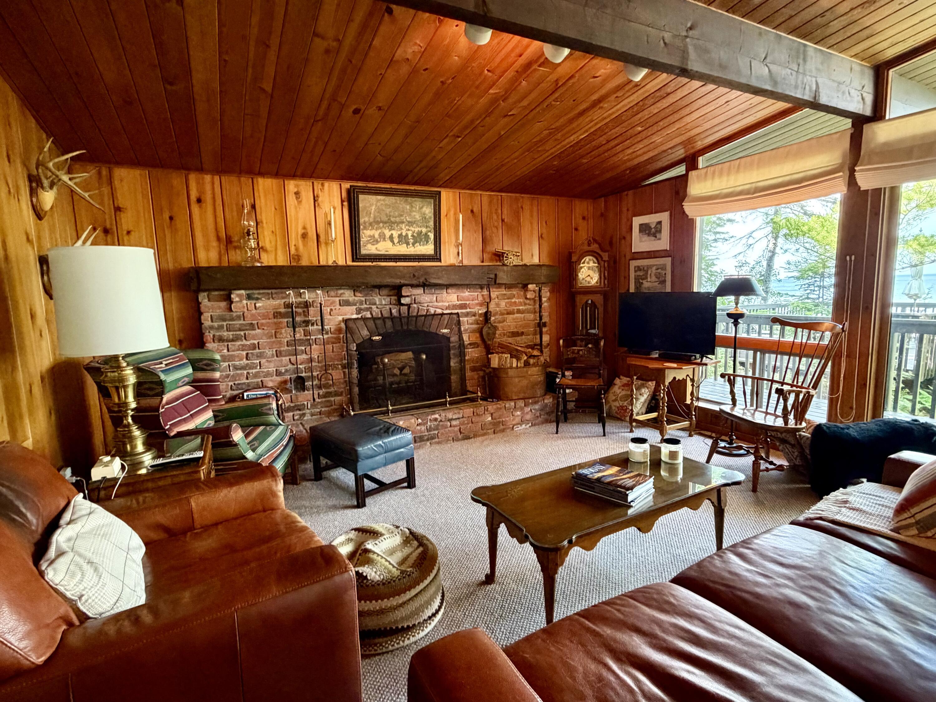 10705 Huron Trail