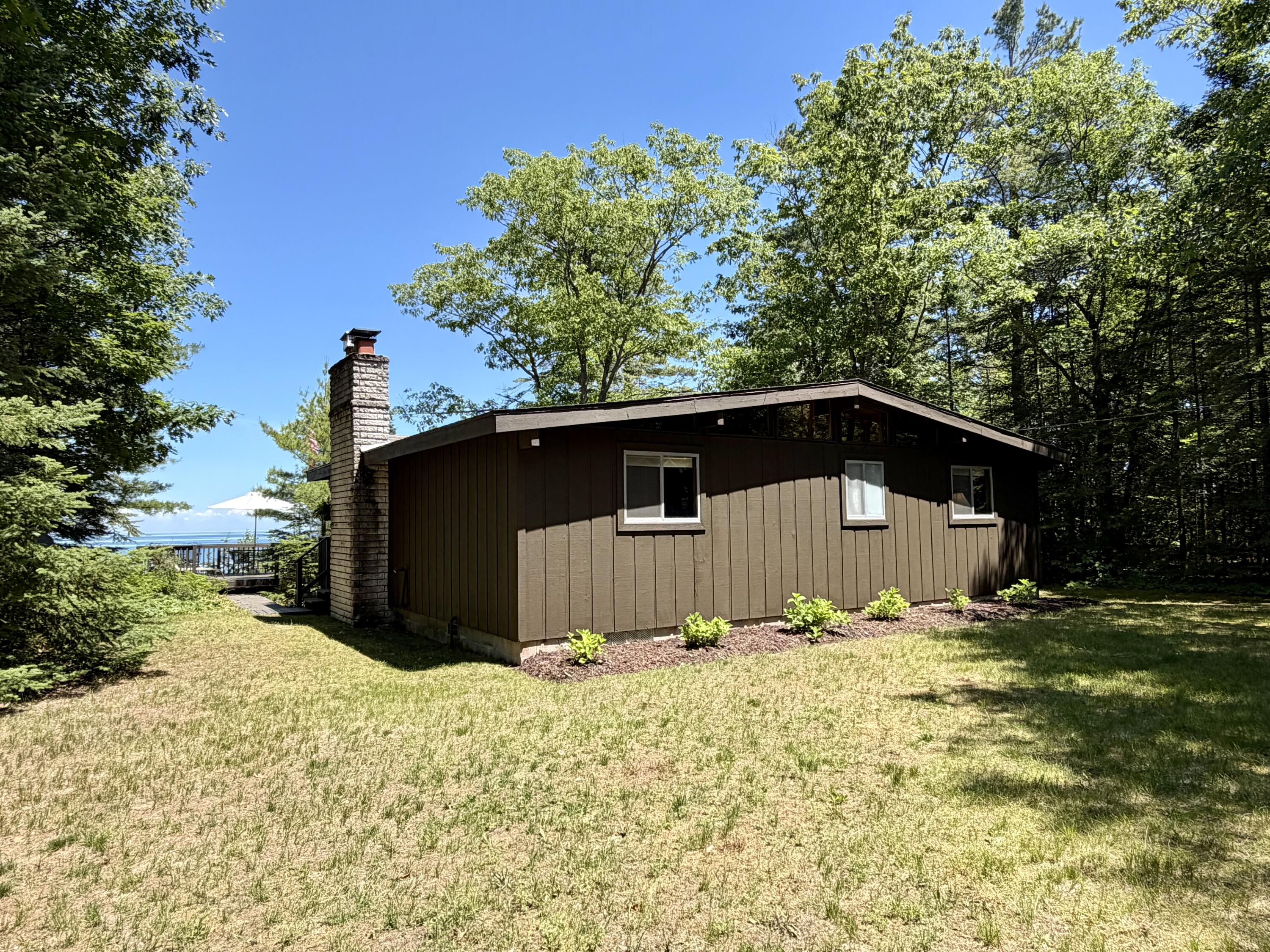10705 Huron Trail