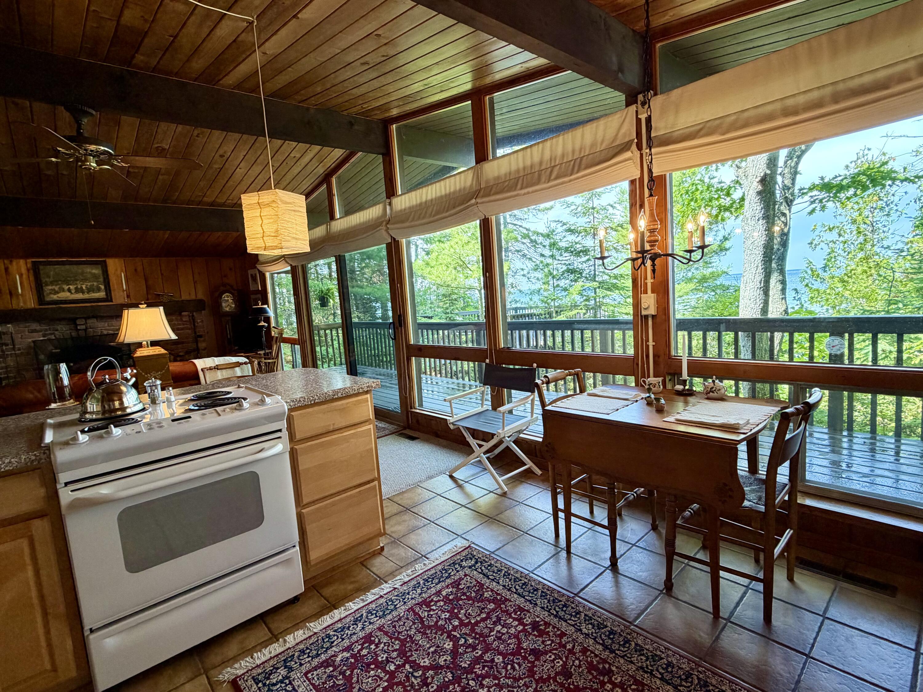 10705 Huron Trail