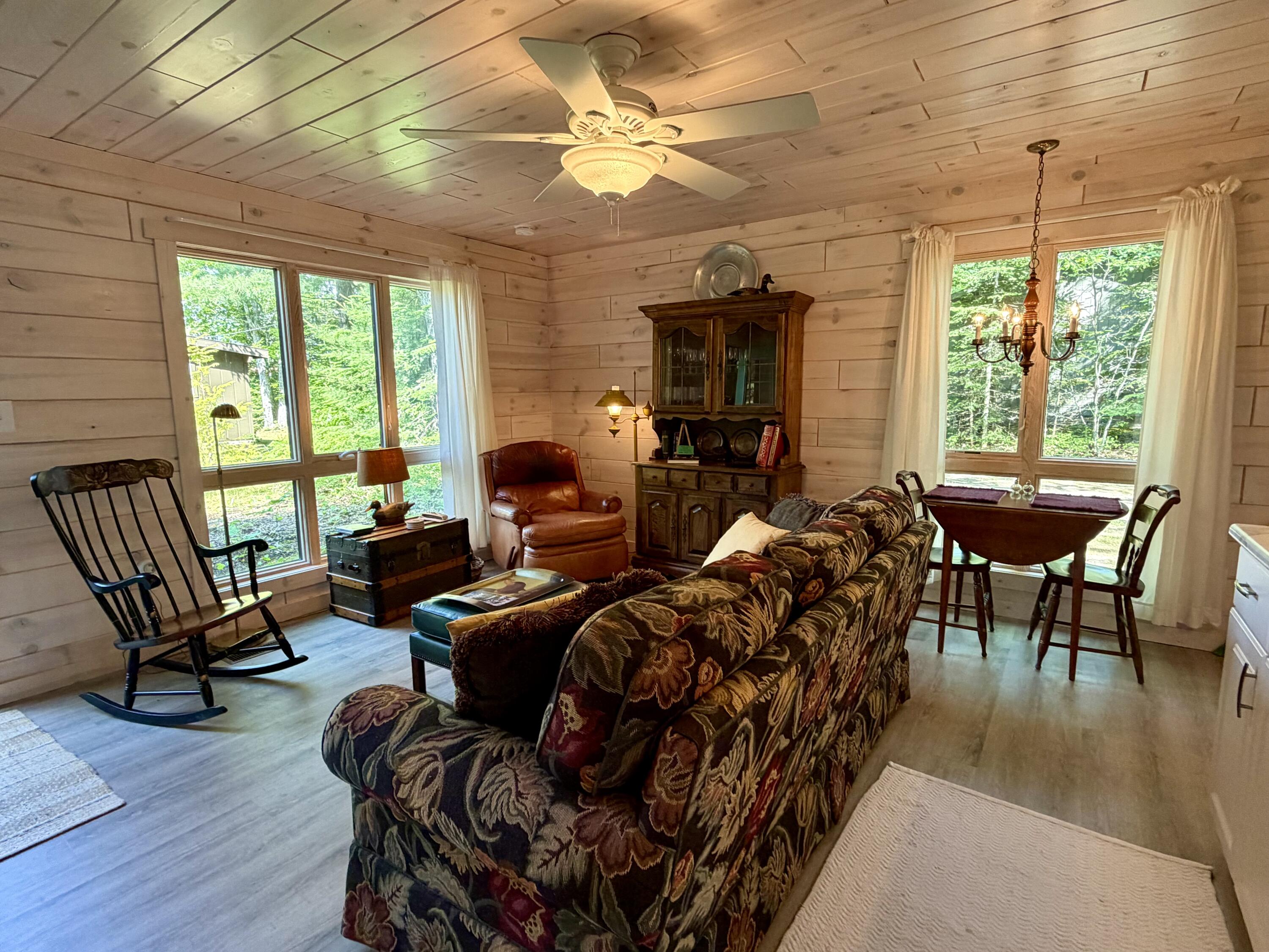 10705 Huron Trail