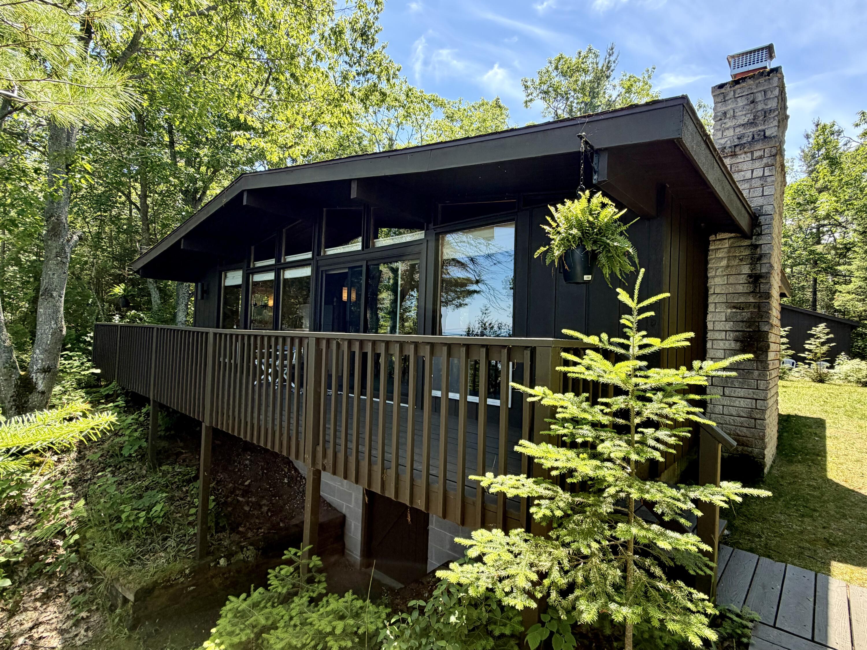 10705 Huron Trail