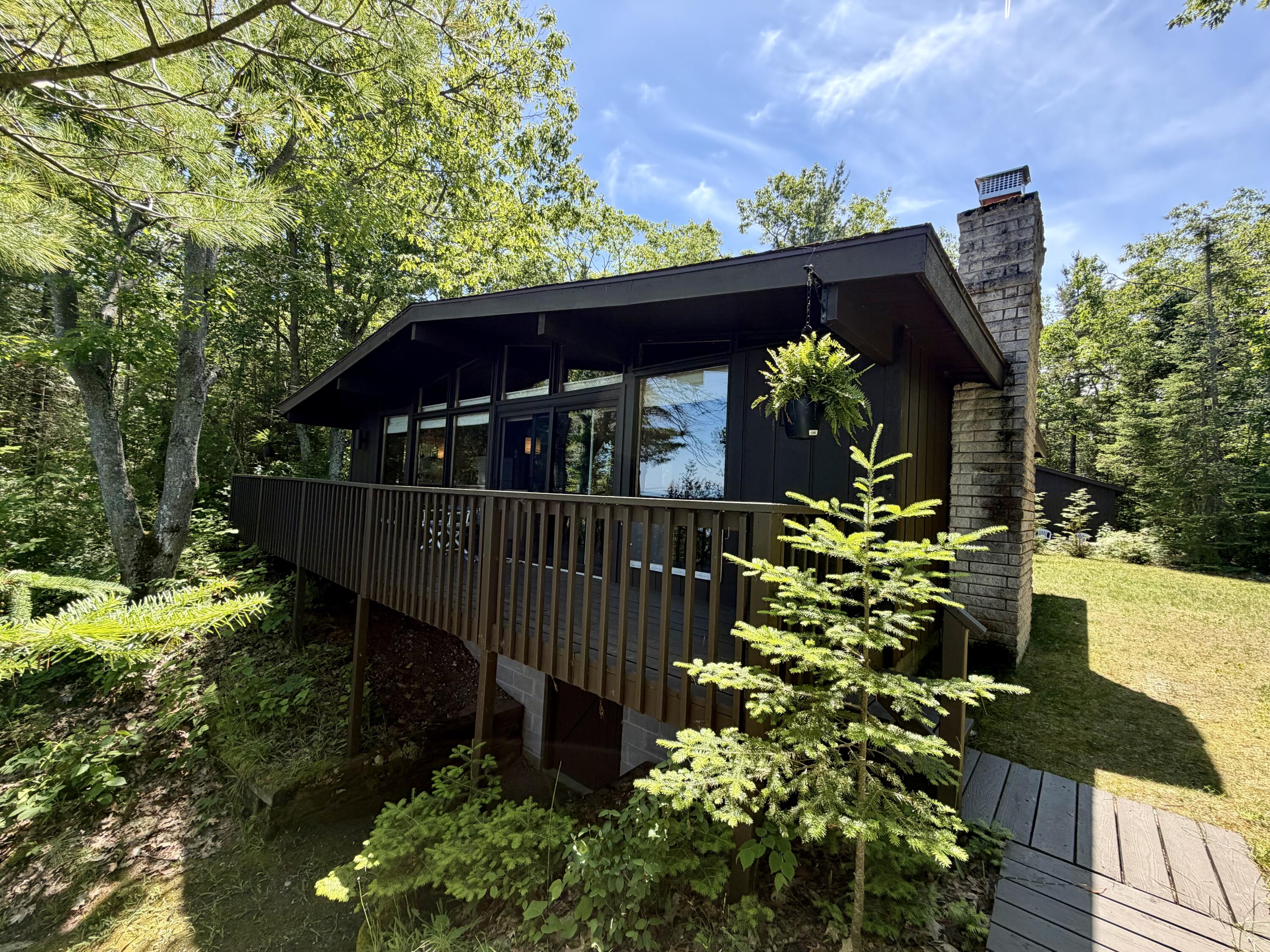10705 Huron Trail