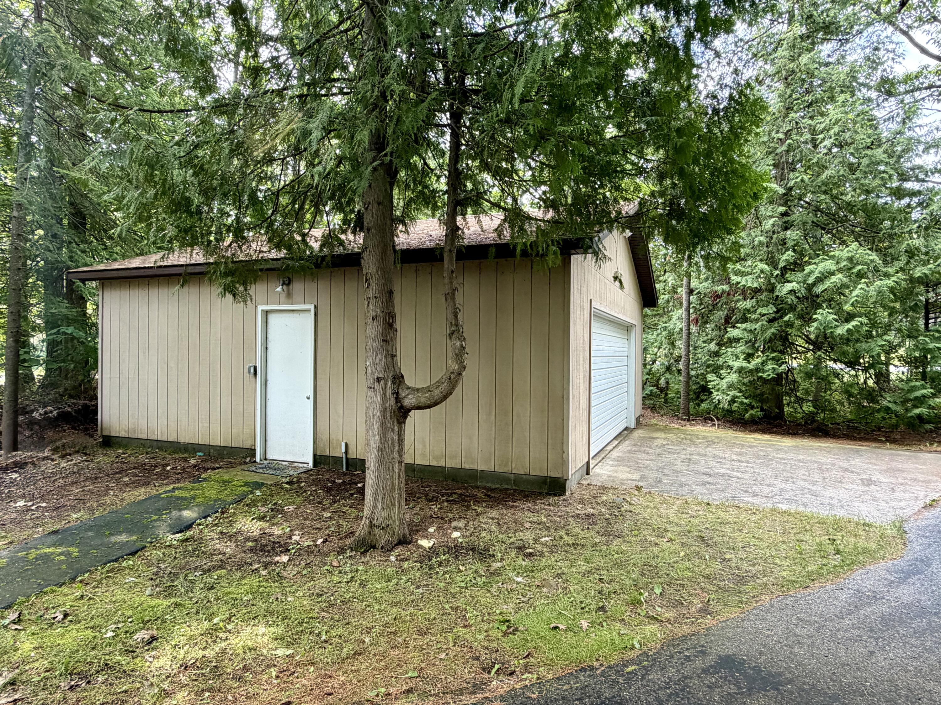 9474 W US 23 Highway