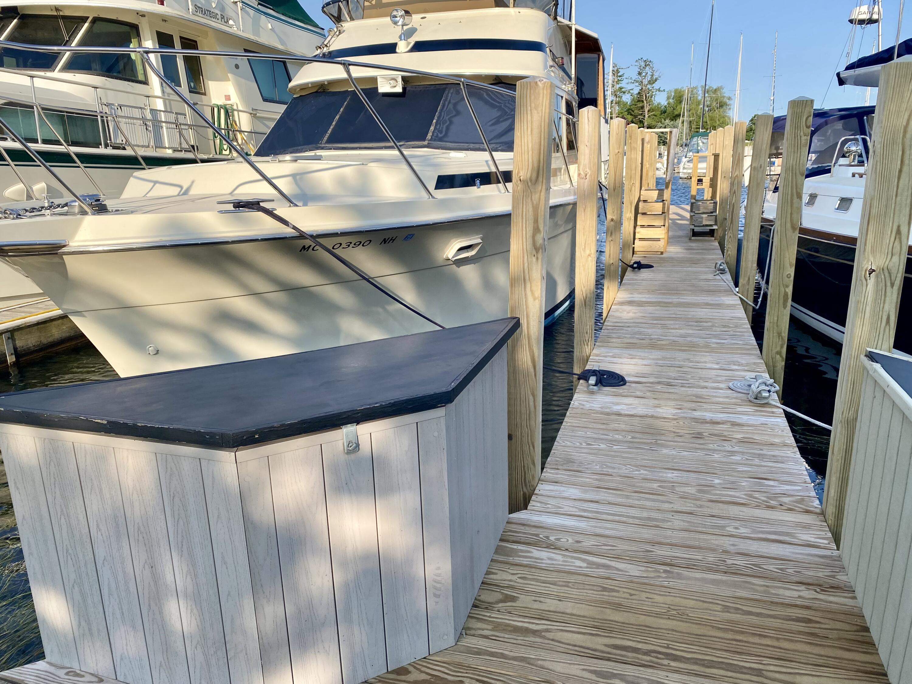 902 Boat Club Drive, Slip 19