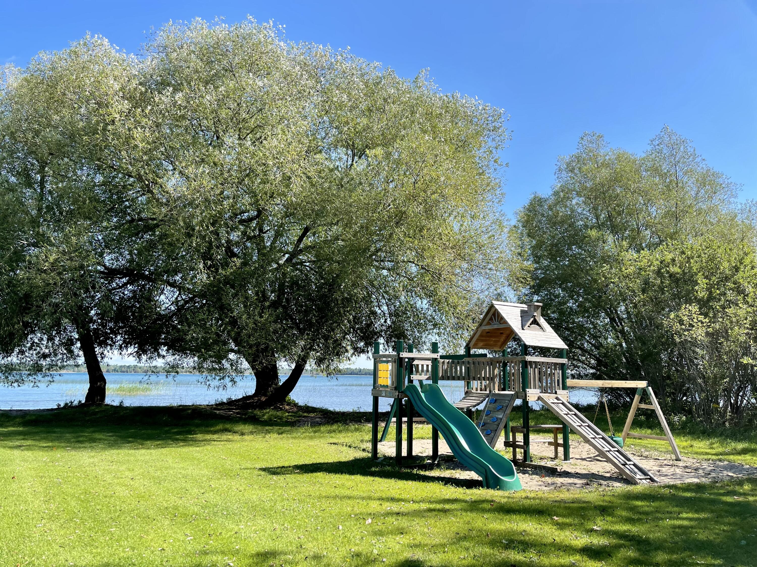 902 Boat Club Drive, Slip 19