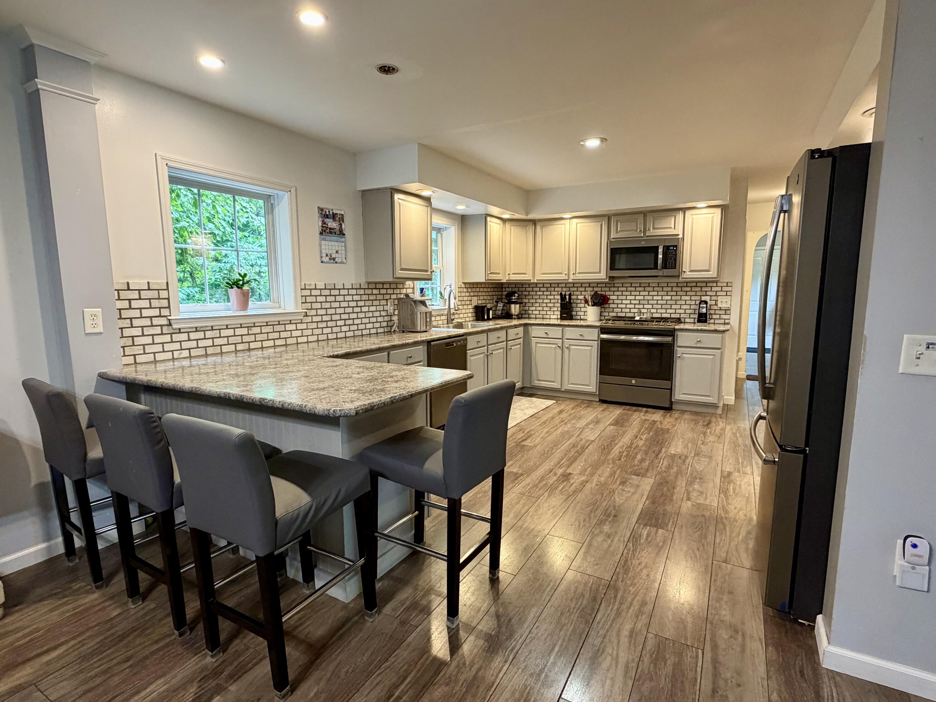 3612 River Rest Road