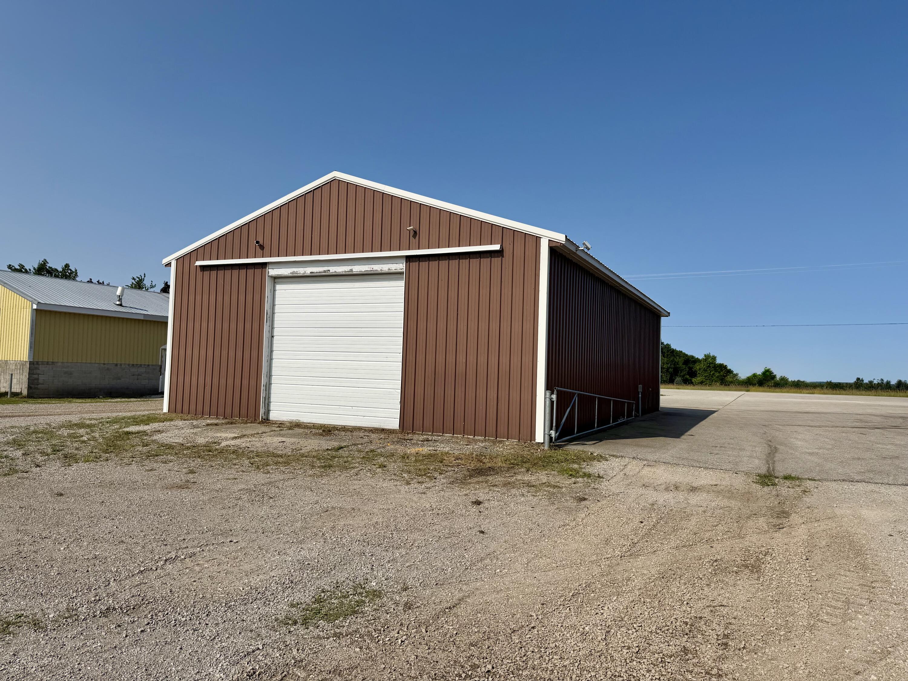 6530 N M 33 Highway