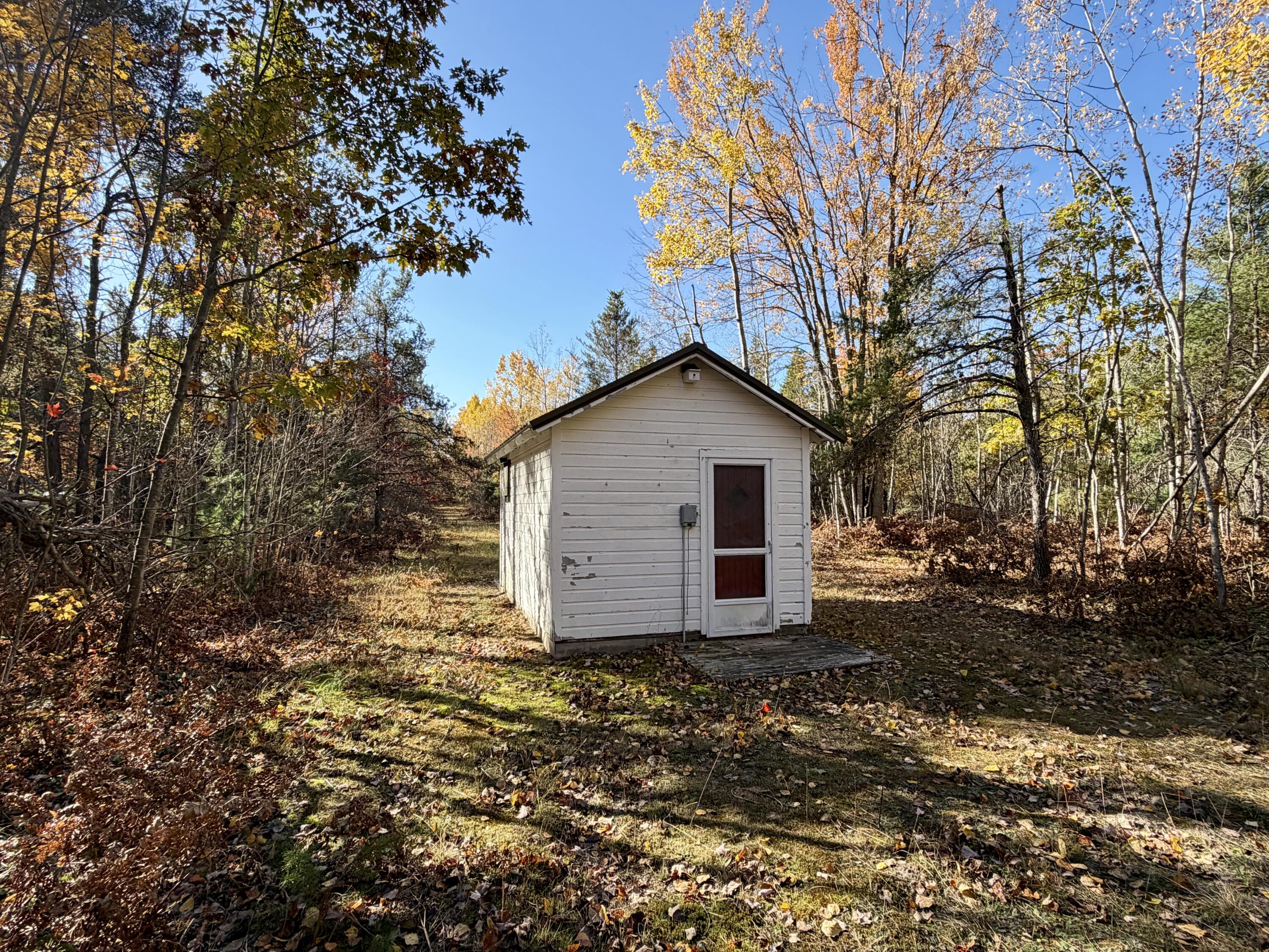 450 S Brown Trail, 20 acres