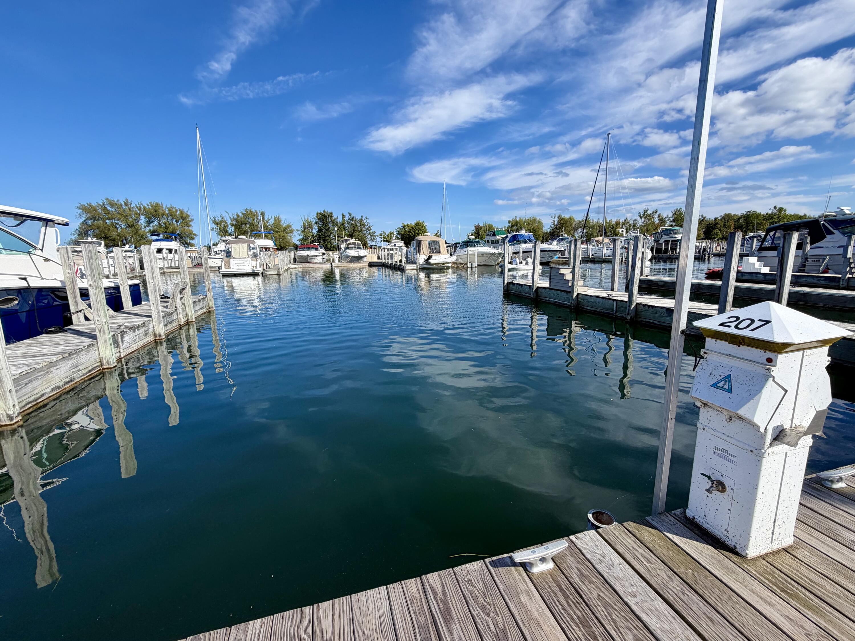 902 Boat Club Drive, Slip 207