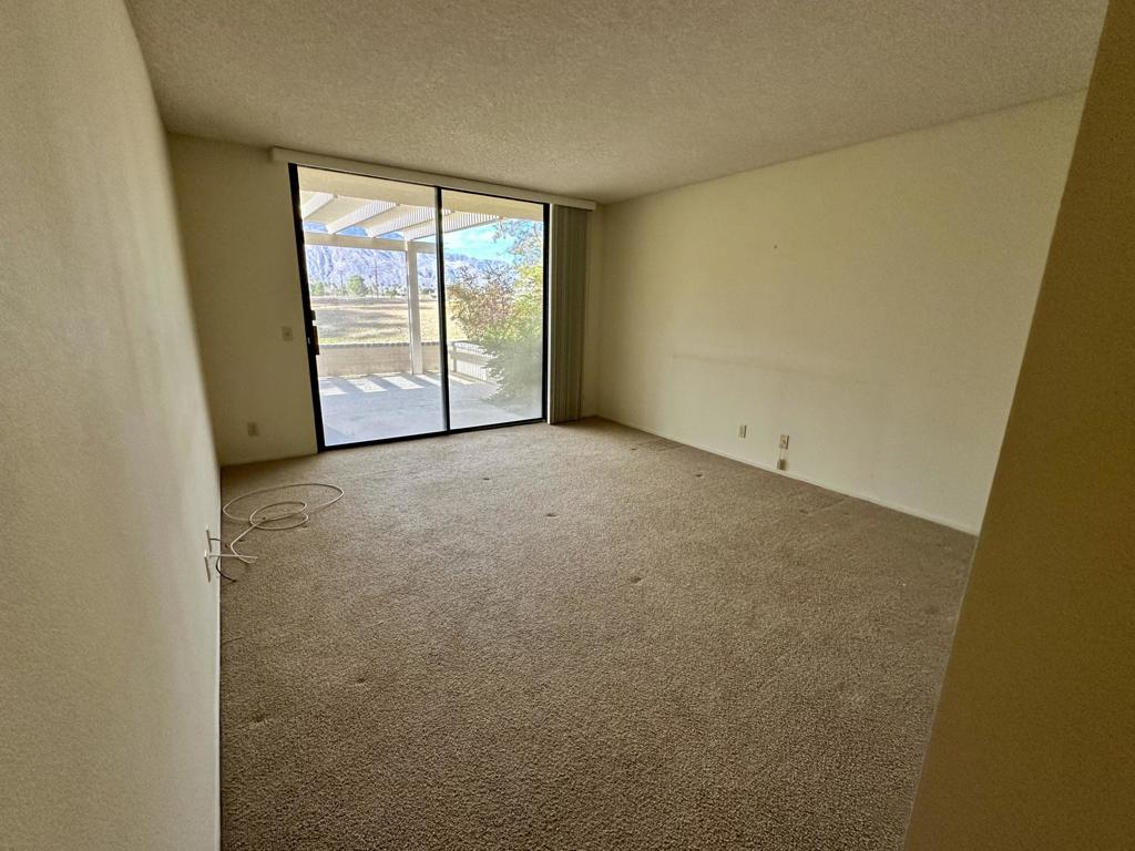 67935 Seven Oaks Drive