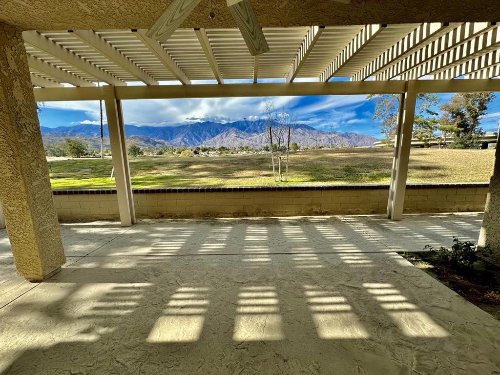 67935 Seven Oaks Drive