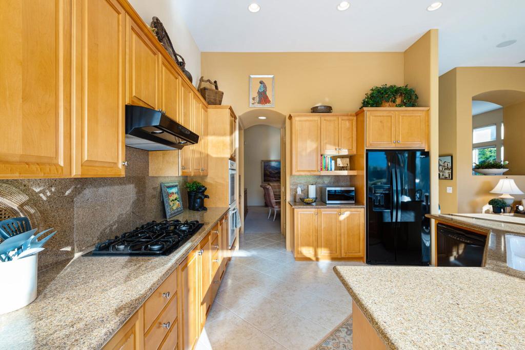 57587 Colonial