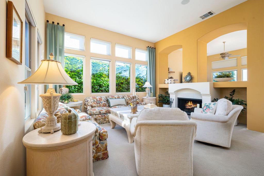 57587 Colonial