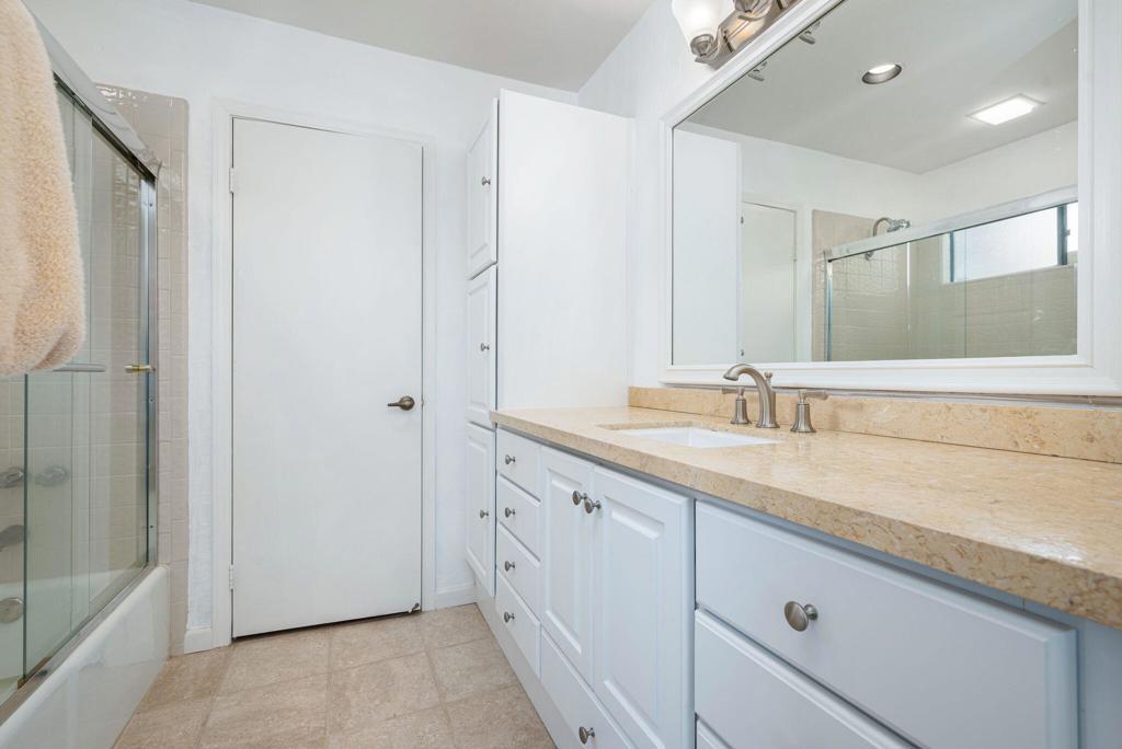 77283 Calle Mazatlan