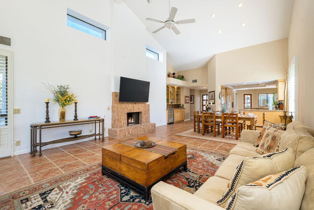 77283 Calle Mazatlan