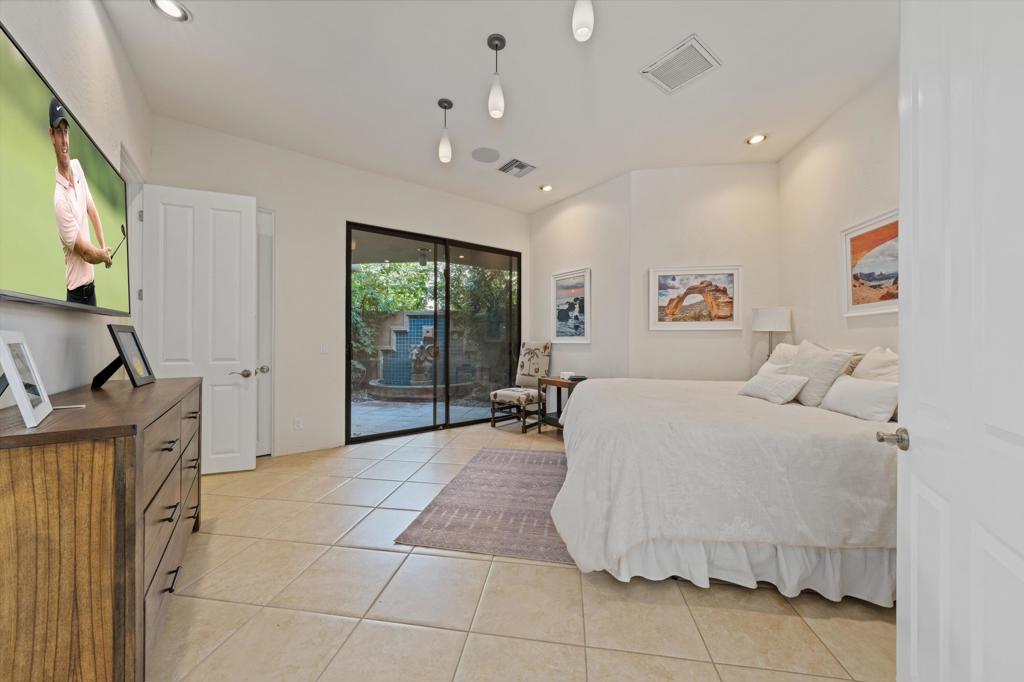 76895 Avenida Fernando